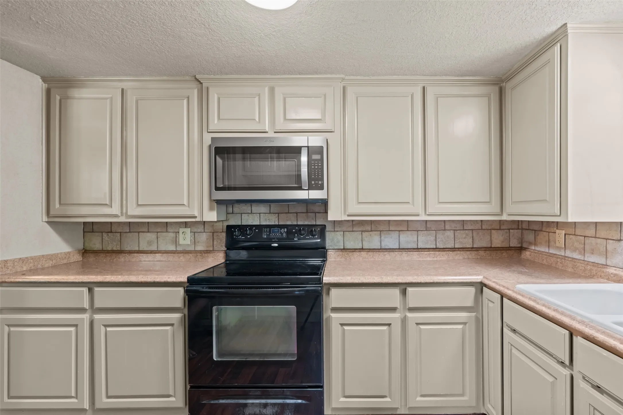 Single Family Residence For Sale in Parker County , 417 N Birch Street, Springtown, Texas 76082, 3 Bedroom, 1 Bathroom, Garage spaces, 996 Sqft, built in 0, mls#21364605, Real Estate Agent in Springtown, Homes For Sale in Parker county, Homes For Sale in Springtown, Realtor in Springtown Texas, Real Estate Brokerage Independent Realty Texas, Luminita Cordes Realtor