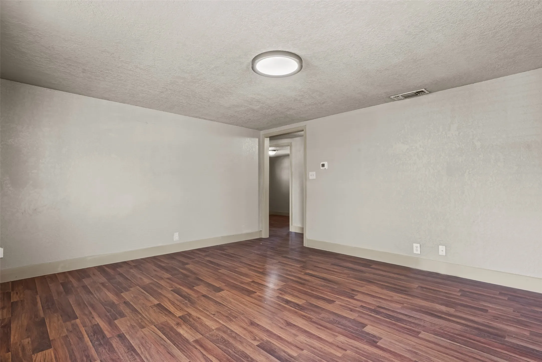 Single Family Residence For Sale in Parker County , 417 N Birch Street, Springtown, Texas 76082, 3 Bedroom, 1 Bathroom, Garage spaces, 996 Sqft, built in 0, mls#21364605, Real Estate Agent in Springtown, Homes For Sale in Parker county, Homes For Sale in Springtown, Realtor in Springtown Texas, Real Estate Brokerage Independent Realty Texas, Luminita Cordes Realtor