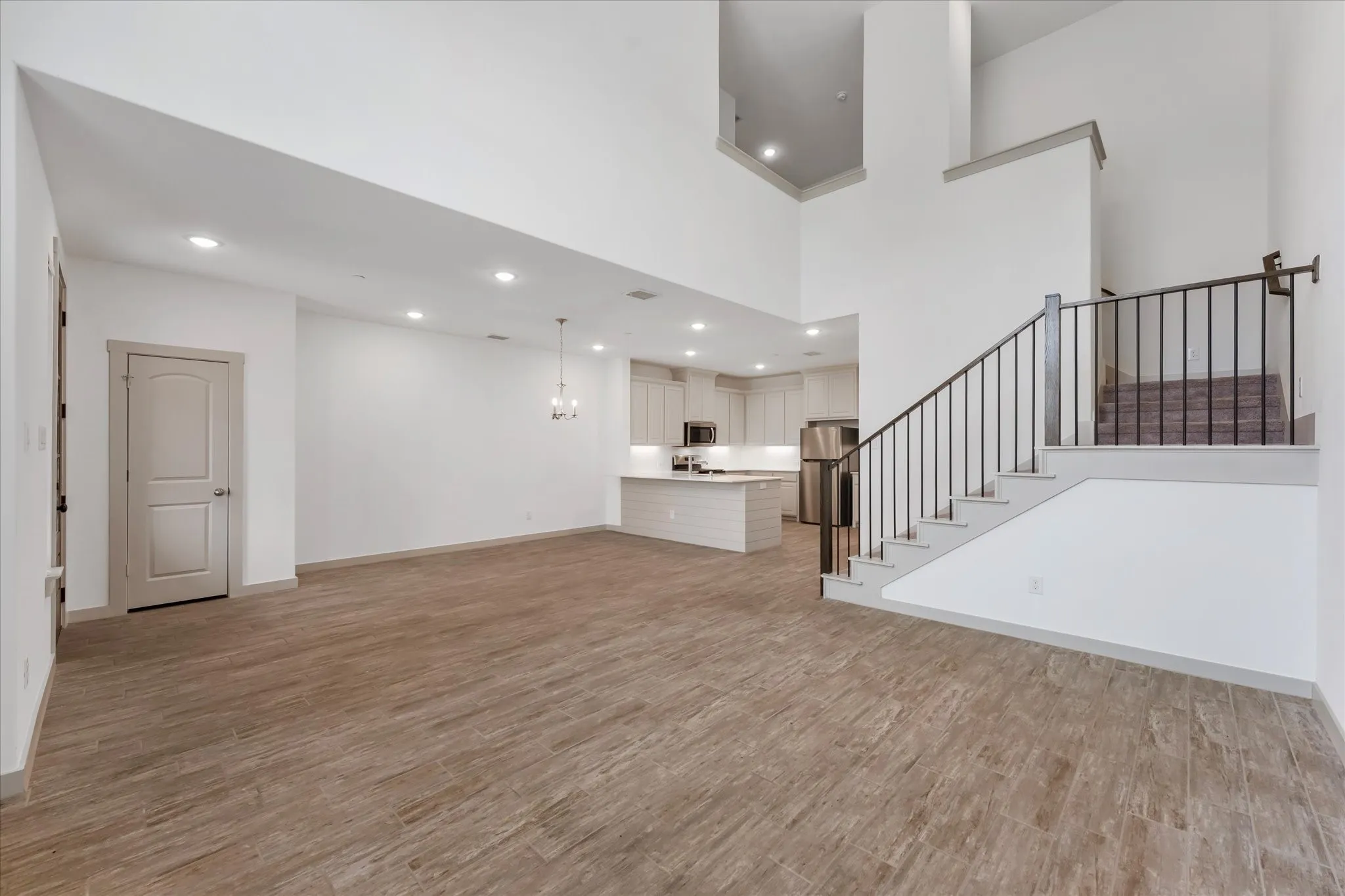 Townhouse For Sale in Collin County , 4870 Woodruff Way, Fairview, Texas 75069, 2 Bedroom, 3 Bathroom, 2 Garage spaces, 1,840 Sqft, built in 2019, mls#21366911, Real Estate Agent in Fairview, Homes For Sale in Collin county, Homes For Sale in Fairview, Realtor in Fairview Texas, Real Estate Brokerage Independent Realty Texas, Luminita Cordes Realtor