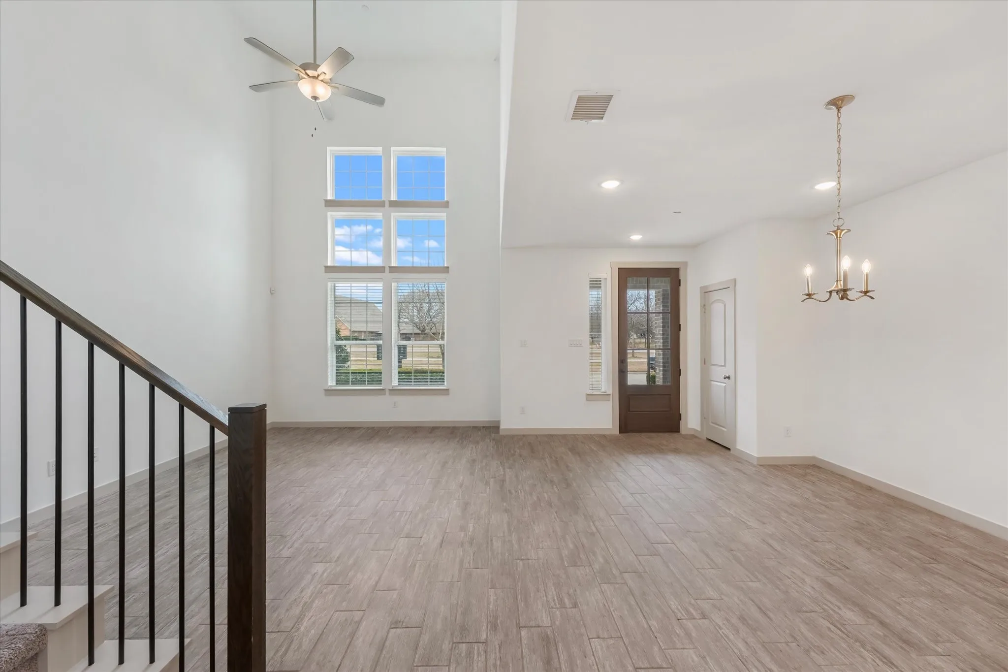 Townhouse For Rent in Collin County , 4870 Woodruff Way, Fairview, Texas 75069, 2 Bedroom, 3 Bathroom, 2 Garage spaces, 1,840 Sqft, built in 2019, mls#21366914, Real Estate Agent in Fairview, Homes For Rent in Collin county, Homes For Rent in Fairview, Realtor in Fairview Texas, Real Estate Brokerage Independent Realty Texas, Luminita Cordes Realtor