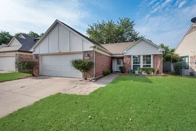 Single Family Residence For Sale in Tarrant County , 3720 River Birch Road, Fort Worth, Texas 76137, 3 Bedroom, 2 Bathroom, 2 Garage spaces, 1,344 Sqft, built in 1986, mls#21366912, Real Estate Agent in Fort Worth, Homes For Sale in Tarrant county, Homes For Sale in Fort Worth, Realtor in Fort Worth Texas, Real Estate Brokerage Independent Realty Texas, Luminita Cordes Realtor