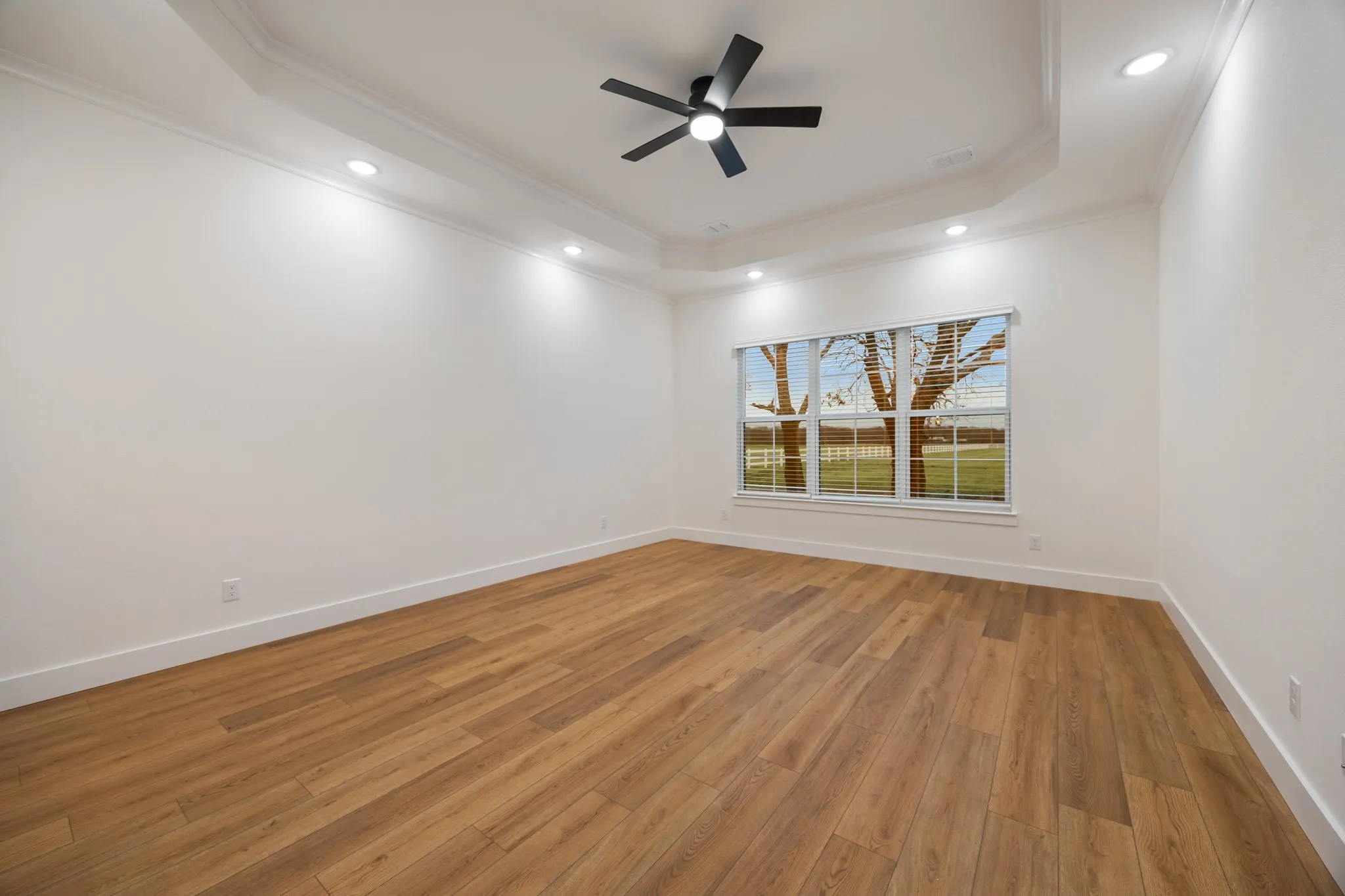Single Family Residence For Sale in Rockwall County , 225 League Road, Mclendon Chisholm, Texas 75032, 5 Bedroom, 5 Bathroom, 3 Garage spaces, 4,300 Sqft, built in 2025, mls#21339708, Real Estate Agent in Mclendon Chisholm, Homes For Sale in Rockwall county, Homes For Sale in Mclendon Chisholm, Realtor in Mclendon Chisholm Texas, Real Estate Brokerage Independent Realty Texas, Luminita Cordes Realtor