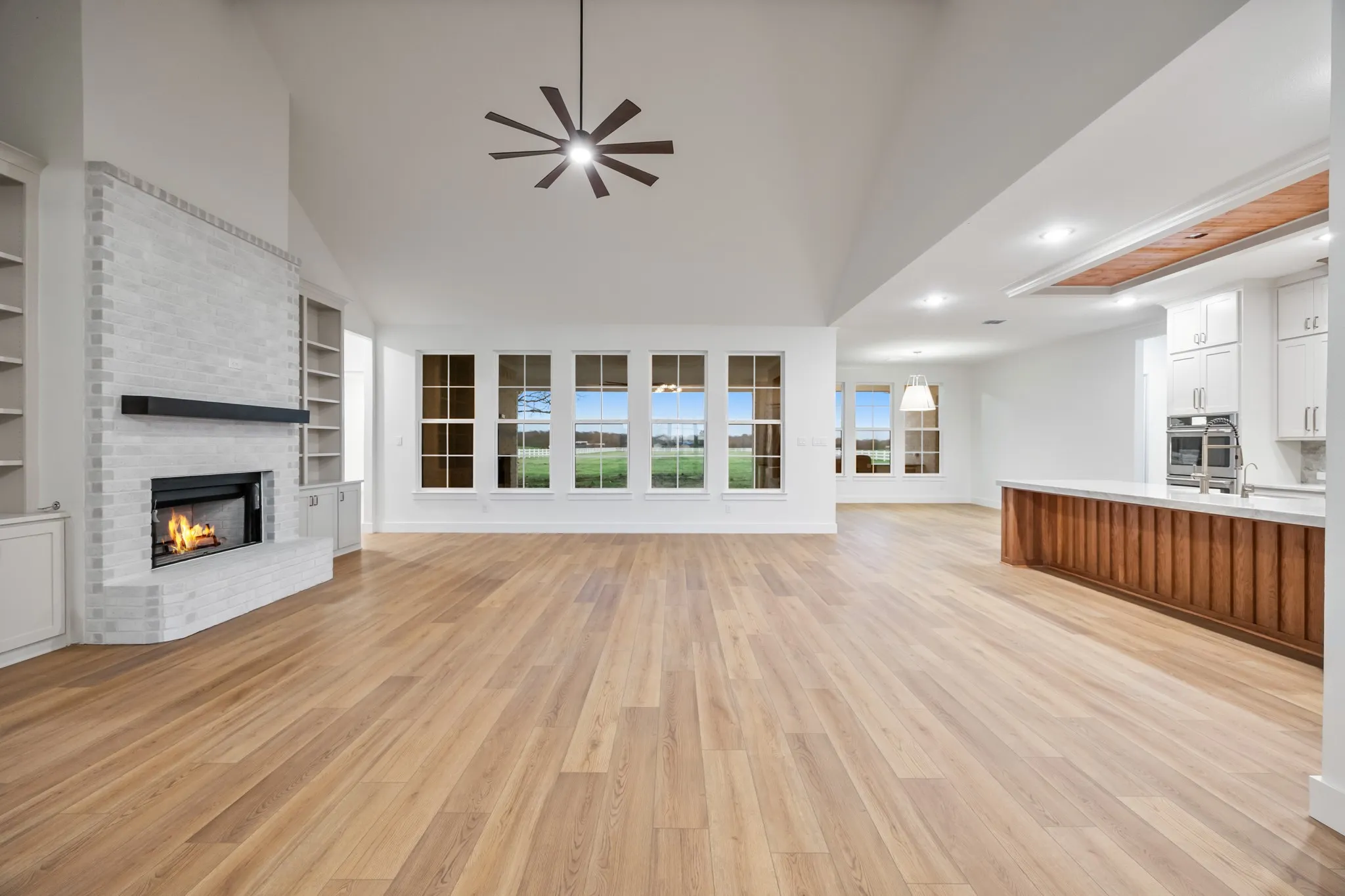 Living Room with open Floorplan, with lots of space to entertain!