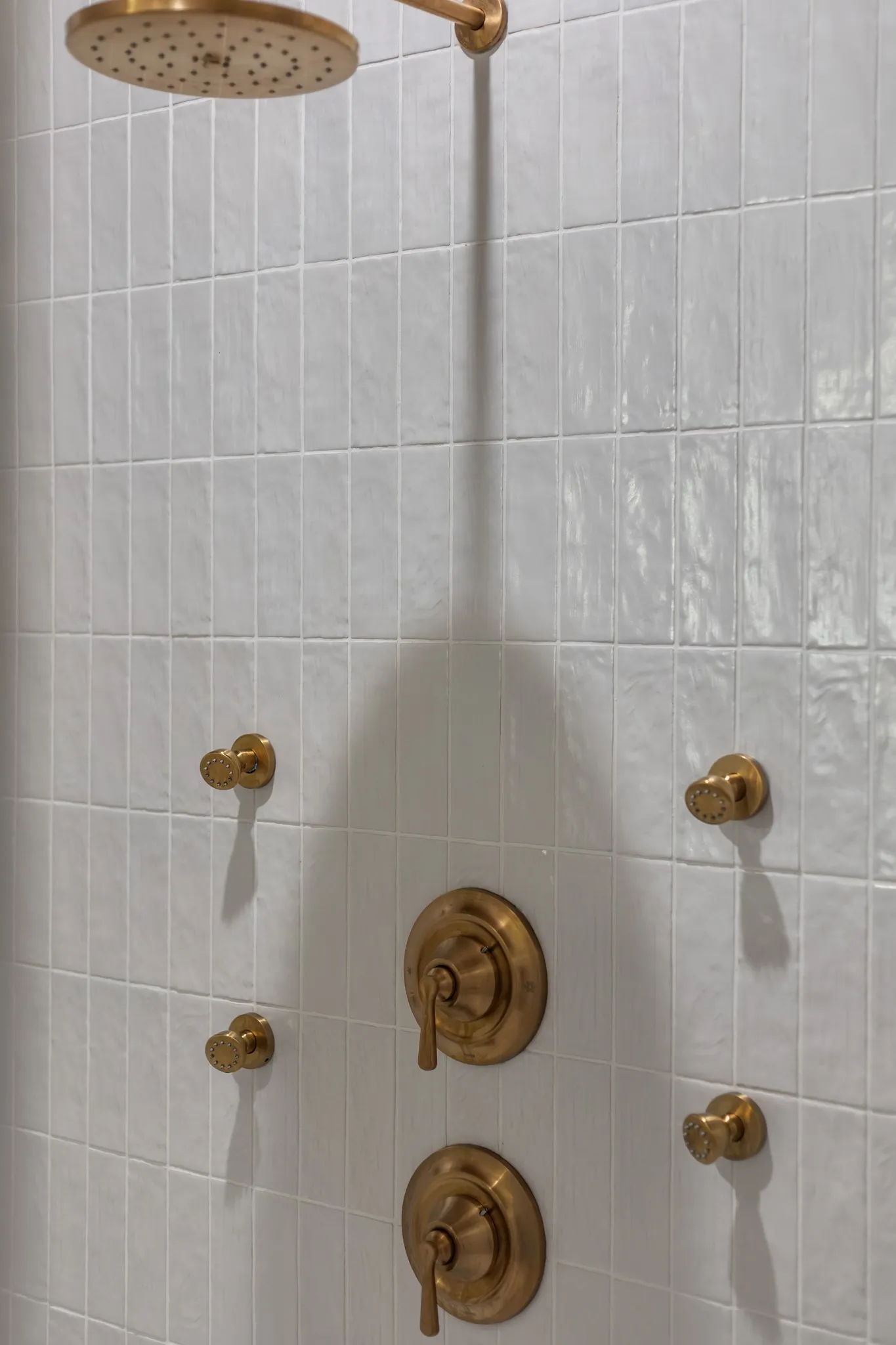 Bathroom Standing Shower with Upgraded Fixtures & tile!