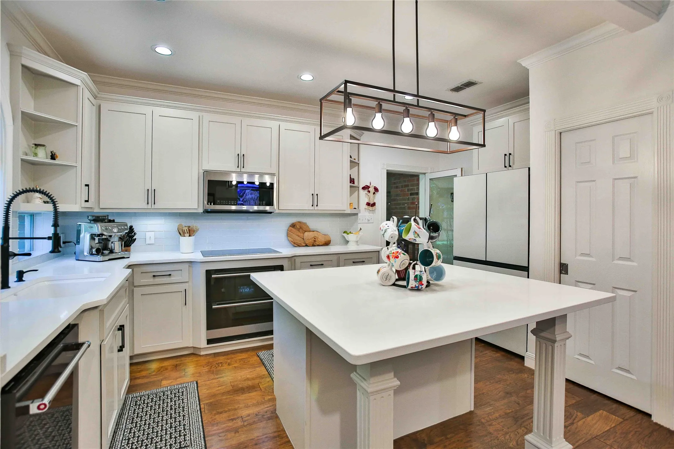 Single Family Residence For Sale in Taylor County , 5410 Peppermill Lane, Abilene, Texas 79606, 4 Bedroom, 3 Bathroom, 2 Garage spaces, 2,994 Sqft, built in 1997, mls#21365013, Real Estate Agent in Abilene, Homes For Sale in Taylor county, Homes For Sale in Abilene, Realtor in Abilene Texas, Real Estate Brokerage Independent Realty Texas, Luminita Cordes Realtor