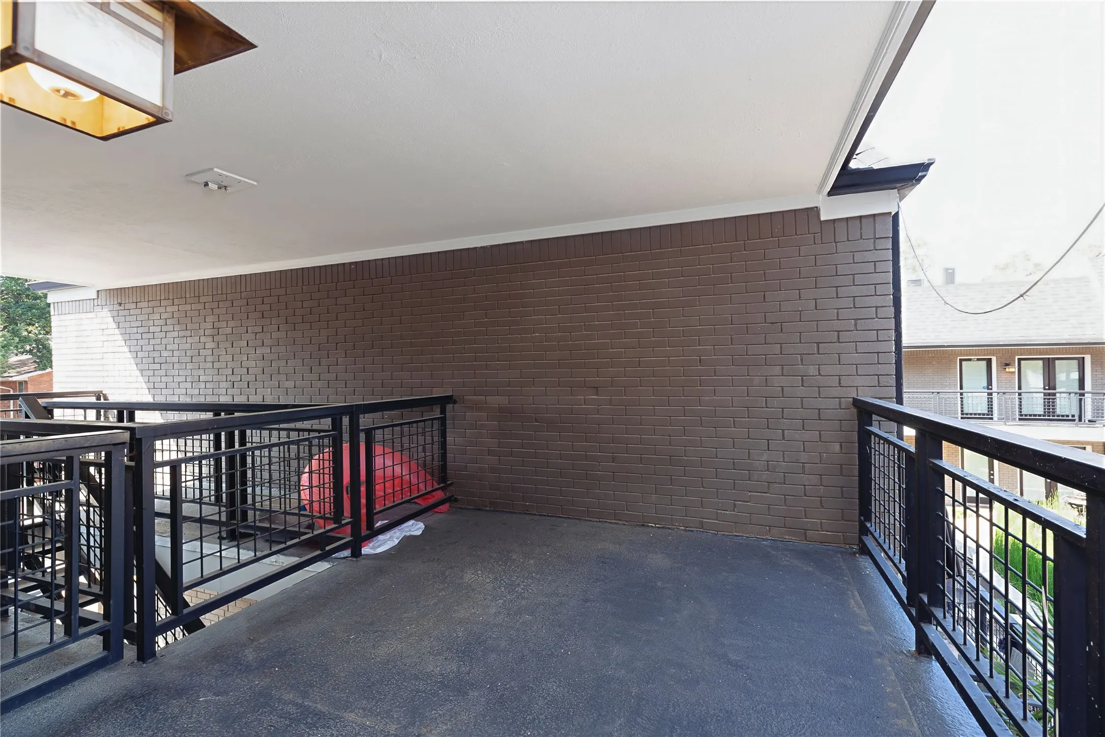 Condominium For Sale in Dallas County , 10111 Regal Park Lane 208, Dallas, Texas 75230, 2 Bedroom, 2 Bathroom, Garage spaces, 1,050 Sqft, built in 1964, mls#21366506, Real Estate Agent in Dallas, Homes For Sale in Dallas county, Homes For Sale in Dallas, Realtor in Dallas Texas, Real Estate Brokerage Independent Realty Texas, Luminita Cordes Realtor