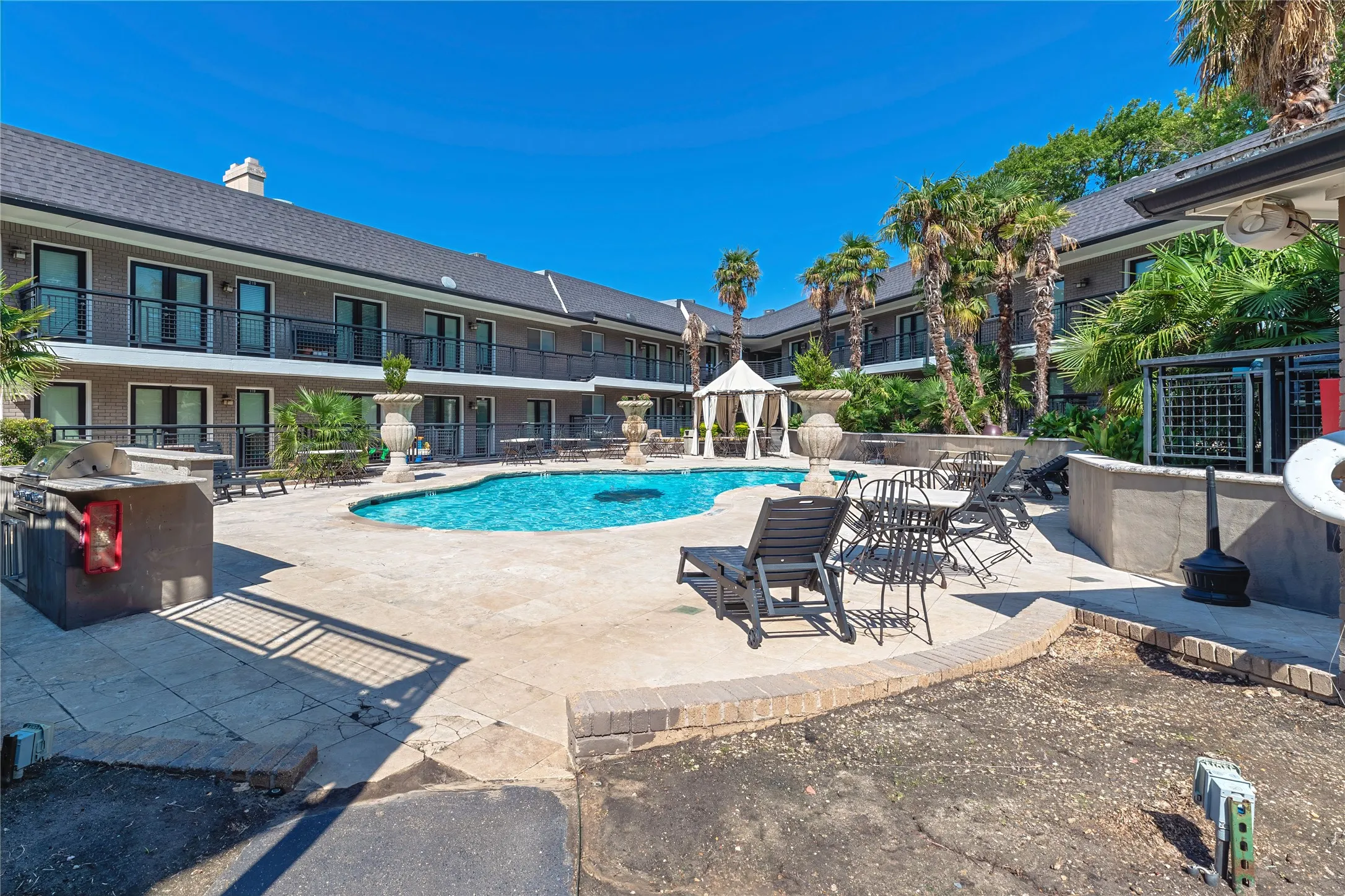 Condominium For Sale in Dallas County , 10111 Regal Park Lane 208, Dallas, Texas 75230, 2 Bedroom, 2 Bathroom, Garage spaces, 1,050 Sqft, built in 1964, mls#21366506, Real Estate Agent in Dallas, Homes For Sale in Dallas county, Homes For Sale in Dallas, Realtor in Dallas Texas, Real Estate Brokerage Independent Realty Texas, Luminita Cordes Realtor