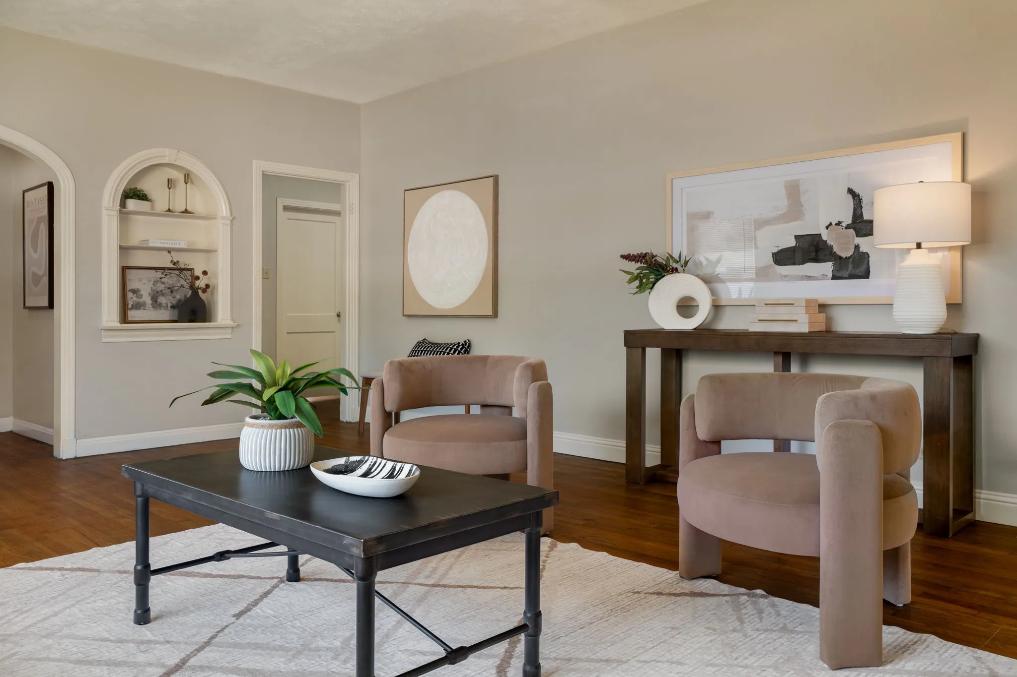 layout flows easily for homeowners and entertaining guests