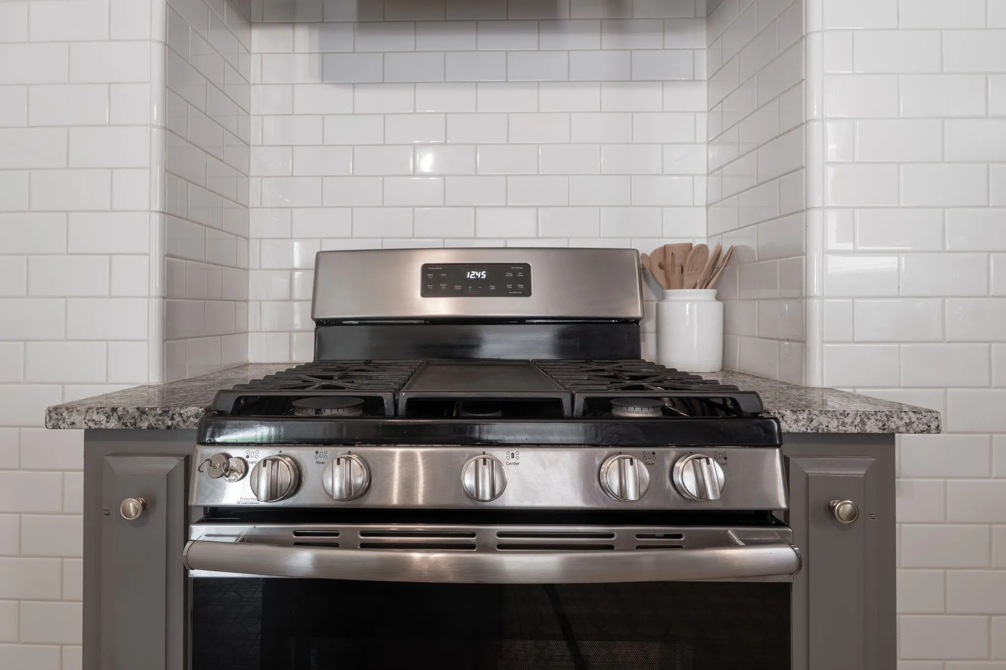 gas range in kitchen