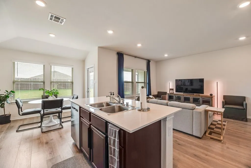 Single Family Residence For Rent in Collin County , 6439 Sand Dune Way, Princeton, Texas 75407, 3 Bedroom, 2 Bathroom, 2 Garage spaces, 1,284 Sqft, built in 2023, mls#21340376, Real Estate Agent in Princeton, Homes For Rent in Collin county, Homes For Rent in Princeton, Realtor in Princeton Texas, Real Estate Brokerage Independent Realty Texas, Luminita Cordes Realtor