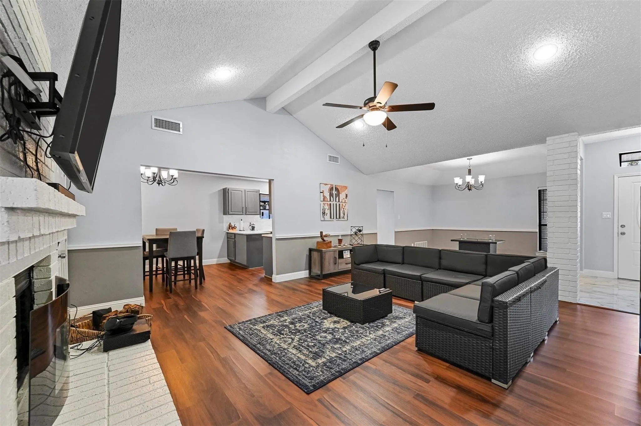 Single Family Residence For Sale in Tarrant County , 2530 Seven Hills Drive, Grand Prairie, Texas 75052, 3 Bedroom, 2 Bathroom, 2 Garage spaces, 1,766 Sqft, built in 1986, mls#21364901, Real Estate Agent in Grand Prairie, Homes For Sale in Tarrant county, Homes For Sale in Grand Prairie, Realtor in Grand Prairie Texas, Real Estate Brokerage Independent Realty Texas, Luminita Cordes Realtor