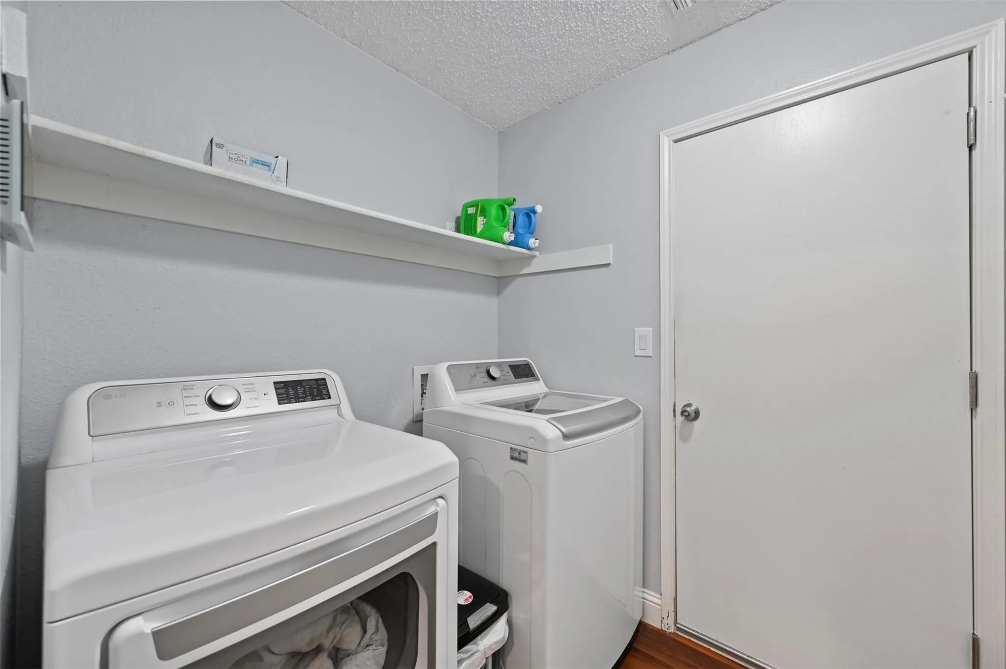 Single Family Residence For Sale in Tarrant County , 2530 Seven Hills Drive, Grand Prairie, Texas 75052, 3 Bedroom, 2 Bathroom, 2 Garage spaces, 1,766 Sqft, built in 1986, mls#21364901, Real Estate Agent in Grand Prairie, Homes For Sale in Tarrant county, Homes For Sale in Grand Prairie, Realtor in Grand Prairie Texas, Real Estate Brokerage Independent Realty Texas, Luminita Cordes Realtor