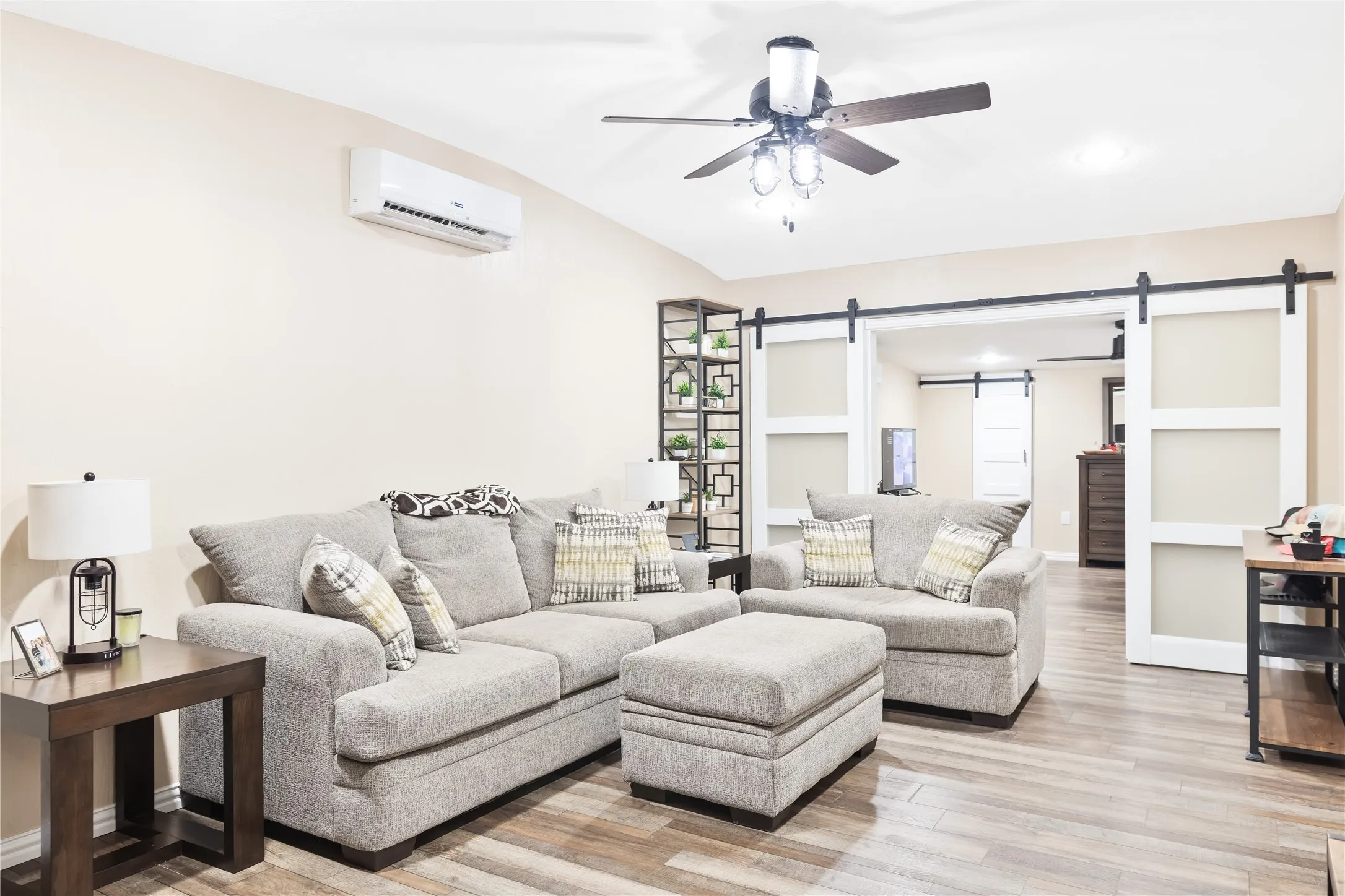 Warehouse For Sale in Navarro County , 2905 N Business 45, Corsicana, Texas 75110, 0, 0, Garage spaces, 0 Sqft, built in 2016, mls#21366934, Real Estate Agent in Corsicana, Homes For Sale in Navarro county, Homes For Sale in Corsicana, Realtor in Corsicana Texas, Real Estate Brokerage Independent Realty Texas, Luminita Cordes Realtor