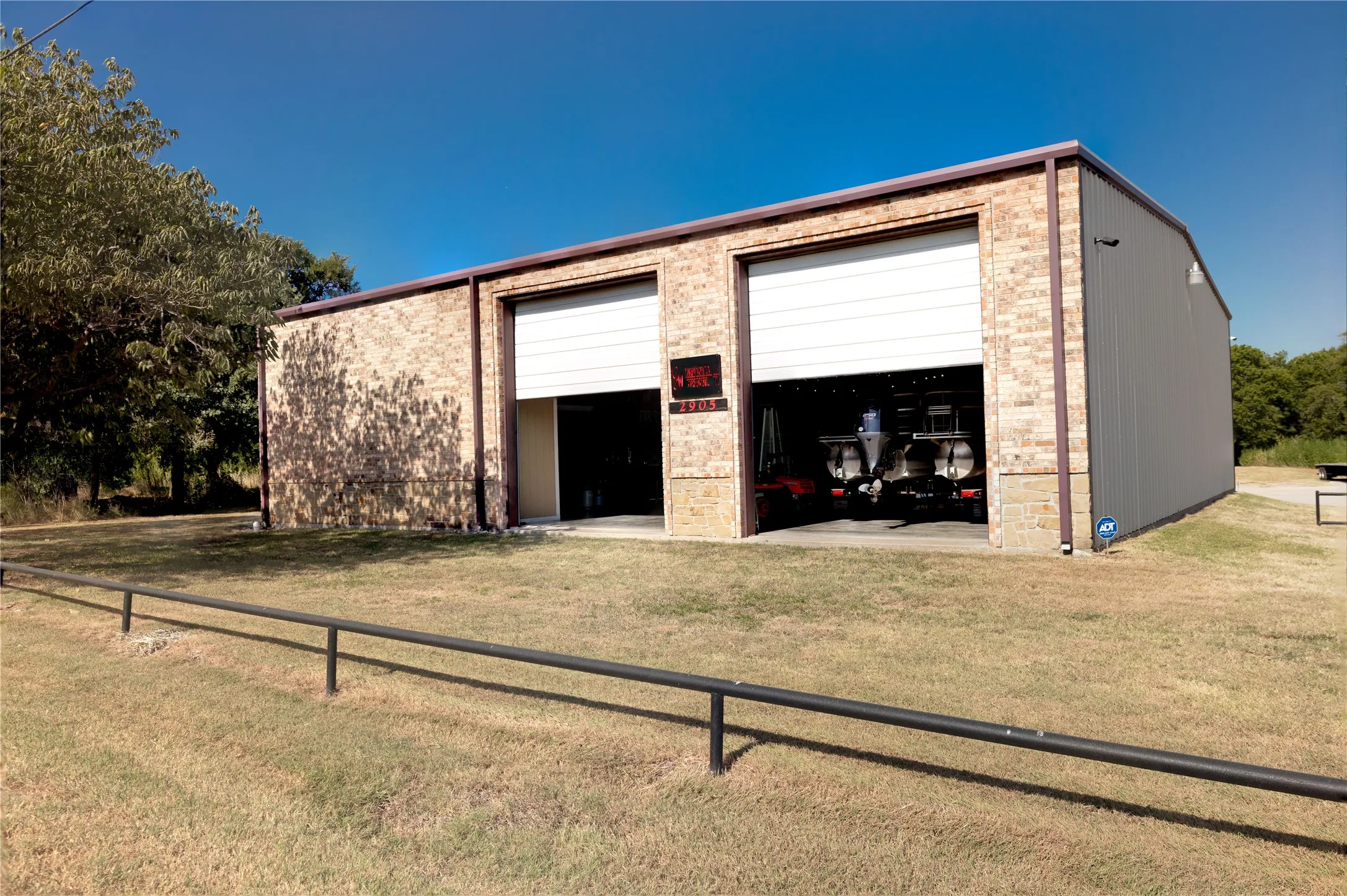 Warehouse For Sale in Navarro County , 2905 N Business 45, Corsicana, Texas 75110, 0, 0, Garage spaces, 0 Sqft, built in 2016, mls#21366934, Real Estate Agent in Corsicana, Homes For Sale in Navarro county, Homes For Sale in Corsicana, Realtor in Corsicana Texas, Real Estate Brokerage Independent Realty Texas, Luminita Cordes Realtor
