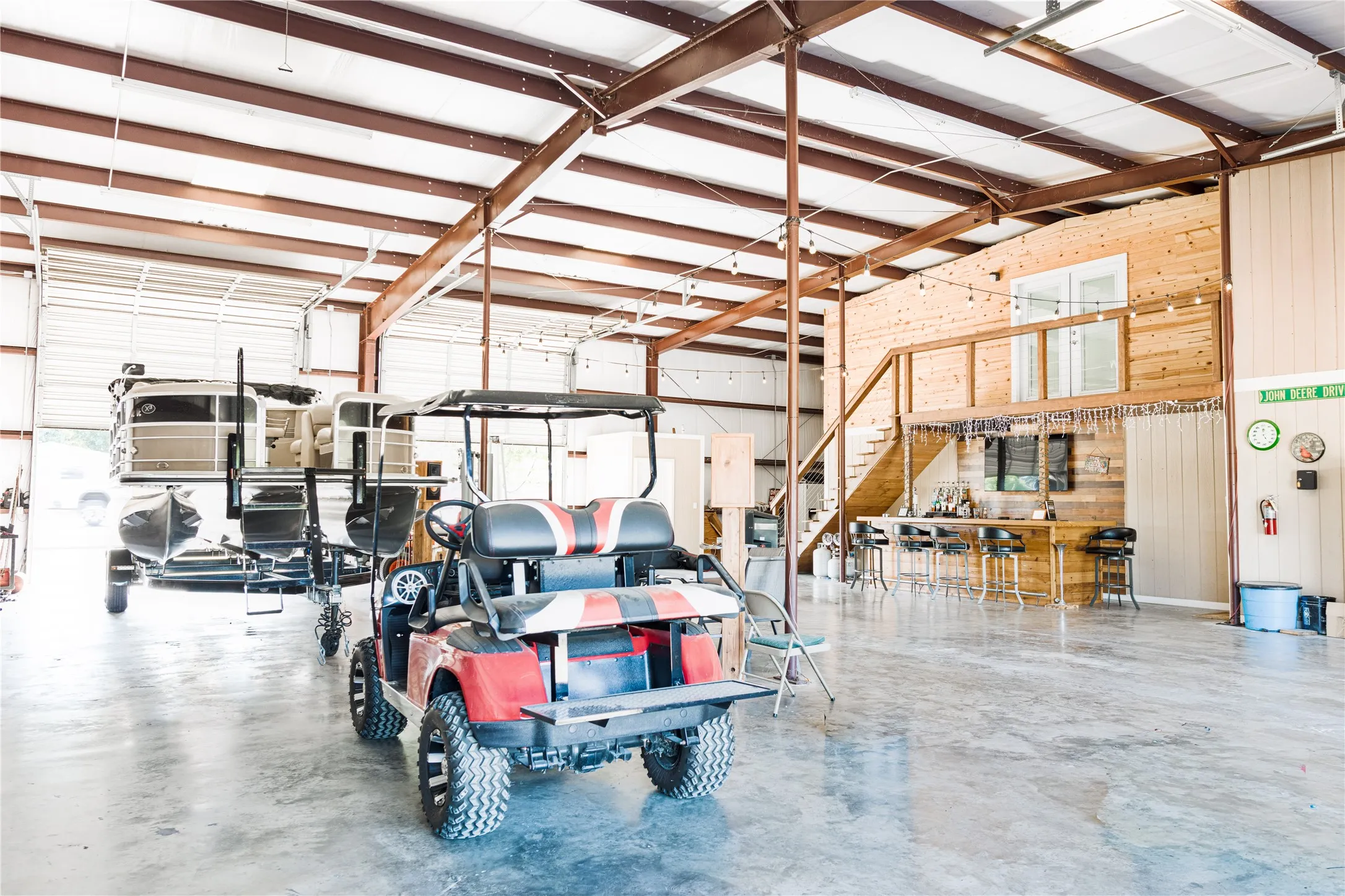 Warehouse For Sale in Navarro County , 2905 N Business 45, Corsicana, Texas 75110, 0, 0, Garage spaces, 0 Sqft, built in 2016, mls#21366934, Real Estate Agent in Corsicana, Homes For Sale in Navarro county, Homes For Sale in Corsicana, Realtor in Corsicana Texas, Real Estate Brokerage Independent Realty Texas, Luminita Cordes Realtor