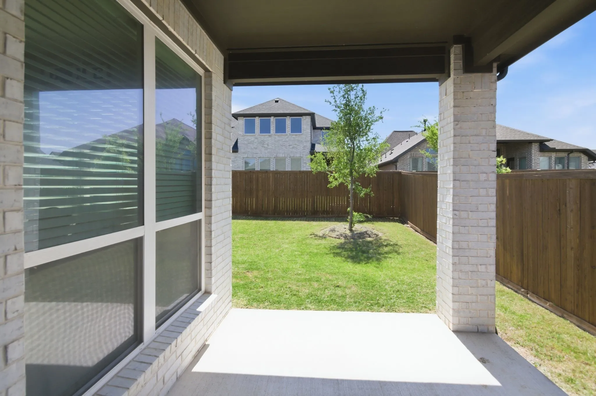 Single Family Residence For Sale in Tarrant County , 910 Winter Cherry Lane, Haslet, Texas 76052, 4 Bedroom, 3 Bathroom, 2 Garage spaces, 2,408 Sqft, built in 2023, mls#21365184, Real Estate Agent in Haslet, Homes For Sale in Tarrant county, Homes For Sale in Haslet, Realtor in Haslet Texas, Real Estate Brokerage Independent Realty Texas, Luminita Cordes Realtor