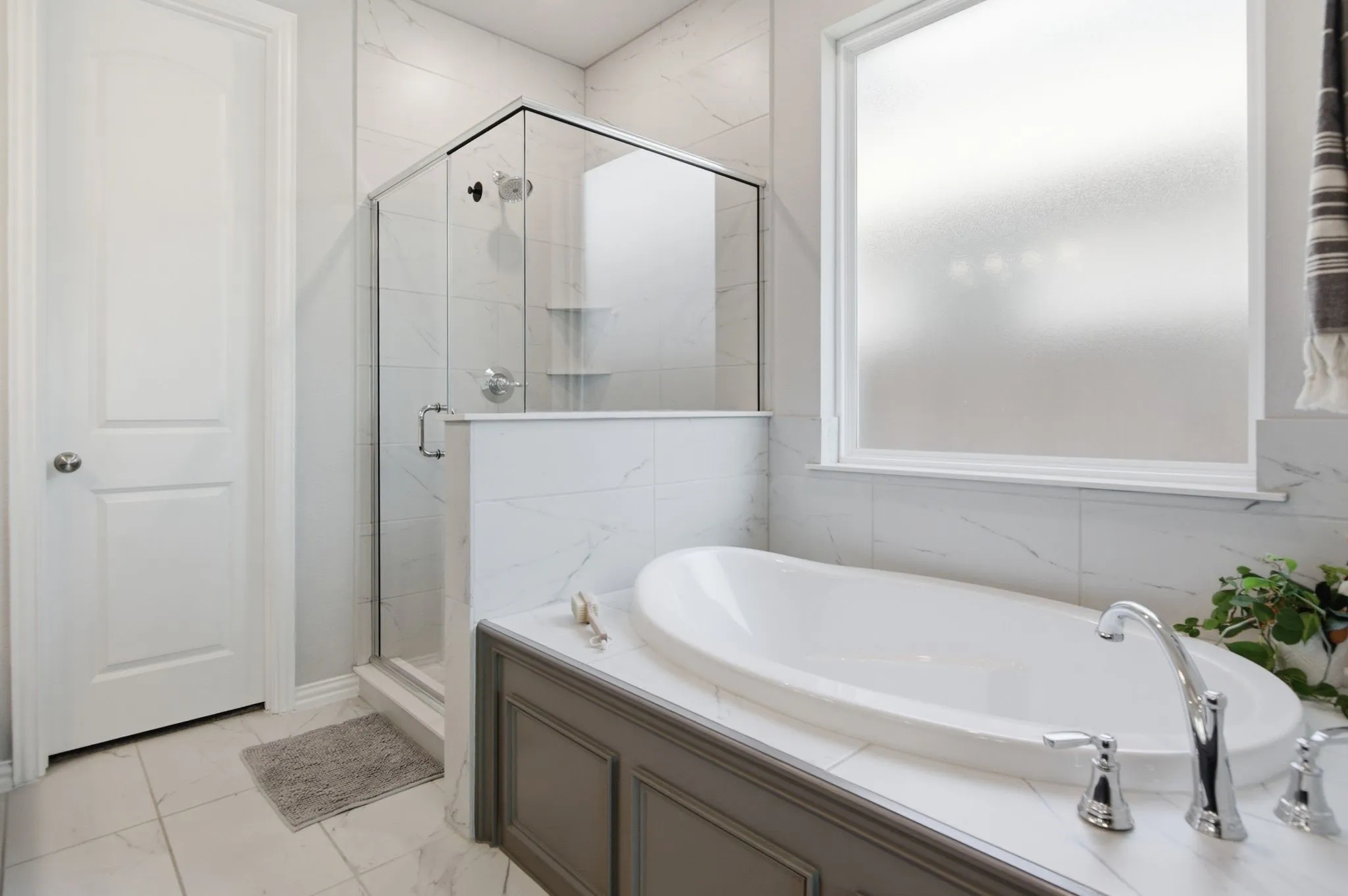 Single Family Residence For Sale in Tarrant County , 910 Winter Cherry Lane, Haslet, Texas 76052, 4 Bedroom, 3 Bathroom, 2 Garage spaces, 2,408 Sqft, built in 2023, mls#21365184, Real Estate Agent in Haslet, Homes For Sale in Tarrant county, Homes For Sale in Haslet, Realtor in Haslet Texas, Real Estate Brokerage Independent Realty Texas, Luminita Cordes Realtor