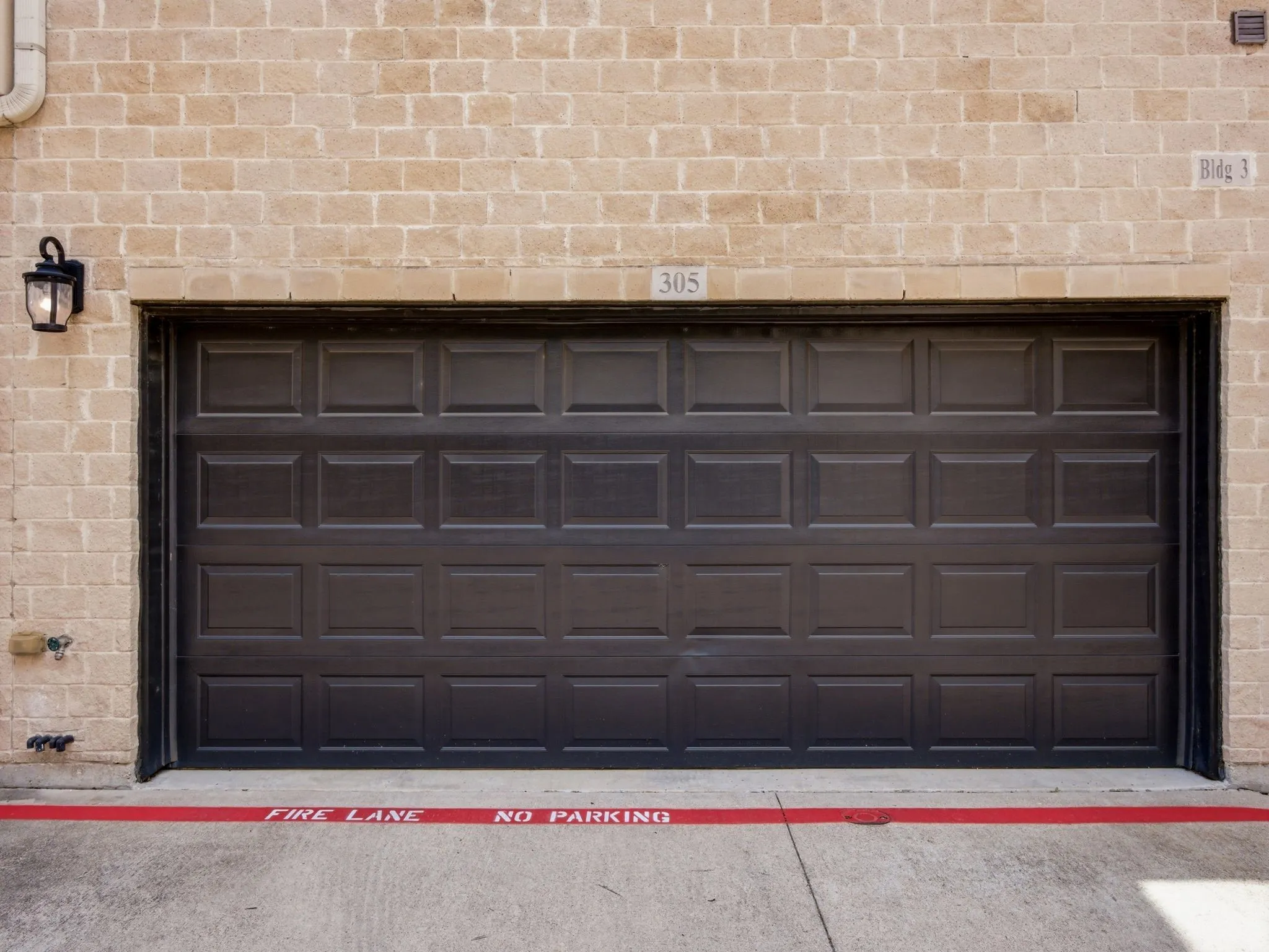 Condominium For Rent in Dallas County , 7333 Valley View Lane 305, Dallas, Texas 75240, 2 Bedroom, 3 Bathroom, 2 Garage spaces, 1,905 Sqft, built in 2008, mls#21366343, Real Estate Agent in Dallas, Homes For Rent in Dallas county, Homes For Rent in Dallas, Realtor in Dallas Texas, Real Estate Brokerage Independent Realty Texas, Luminita Cordes Realtor