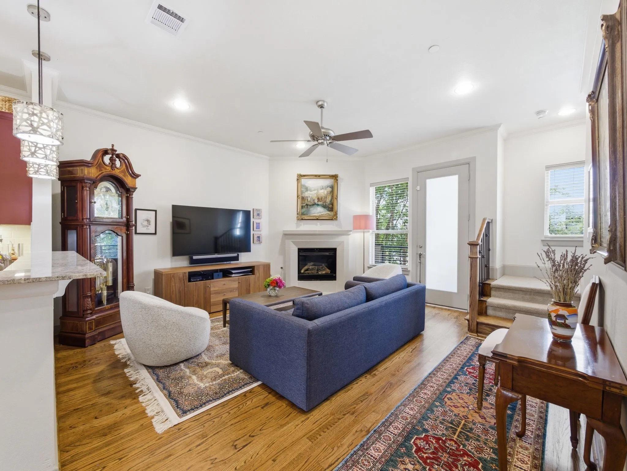 Condominium For Rent in Dallas County , 7333 Valley View Lane 305, Dallas, Texas 75240, 2 Bedroom, 3 Bathroom, 2 Garage spaces, 1,905 Sqft, built in 2008, mls#21366343, Real Estate Agent in Dallas, Homes For Rent in Dallas county, Homes For Rent in Dallas, Realtor in Dallas Texas, Real Estate Brokerage Independent Realty Texas, Luminita Cordes Realtor