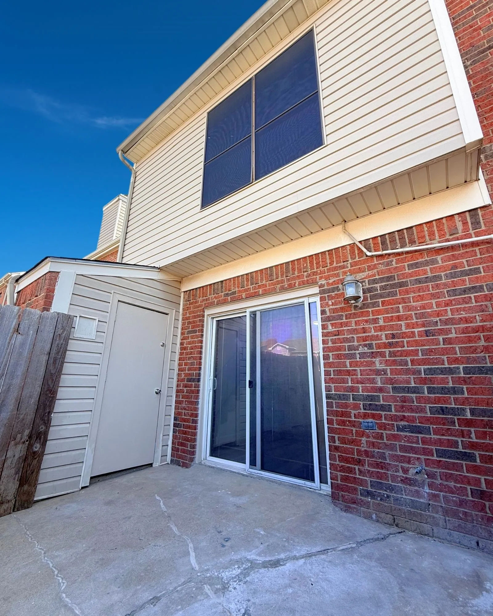 Townhouse For Rent in Dallas County , 234 Samuel Boulevard 4, Coppell, Texas 75019, 2 Bedroom, 3 Bathroom, Garage spaces, 1,254 Sqft, built in 1984, mls#21366706, Real Estate Agent in Coppell, Homes For Rent in Dallas county, Homes For Rent in Coppell, Realtor in Coppell Texas, Real Estate Brokerage Independent Realty Texas, Luminita Cordes Realtor