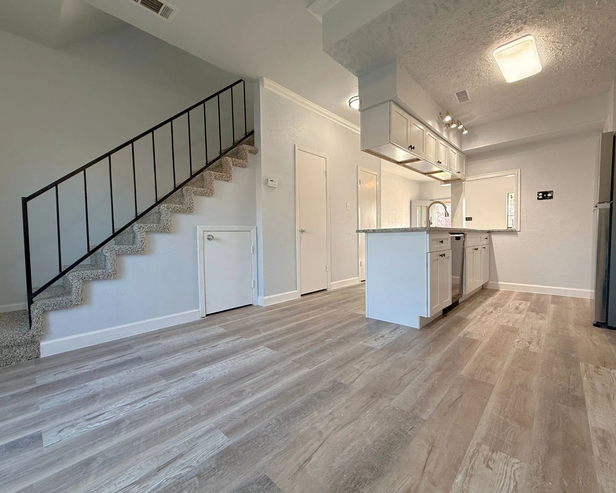 Townhouse For Rent in Dallas County , 234 Samuel Boulevard 4, Coppell, Texas 75019, 2 Bedroom, 3 Bathroom, Garage spaces, 1,254 Sqft, built in 1984, mls#21366706, Real Estate Agent in Coppell, Homes For Rent in Dallas county, Homes For Rent in Coppell, Realtor in Coppell Texas, Real Estate Brokerage Independent Realty Texas, Luminita Cordes Realtor