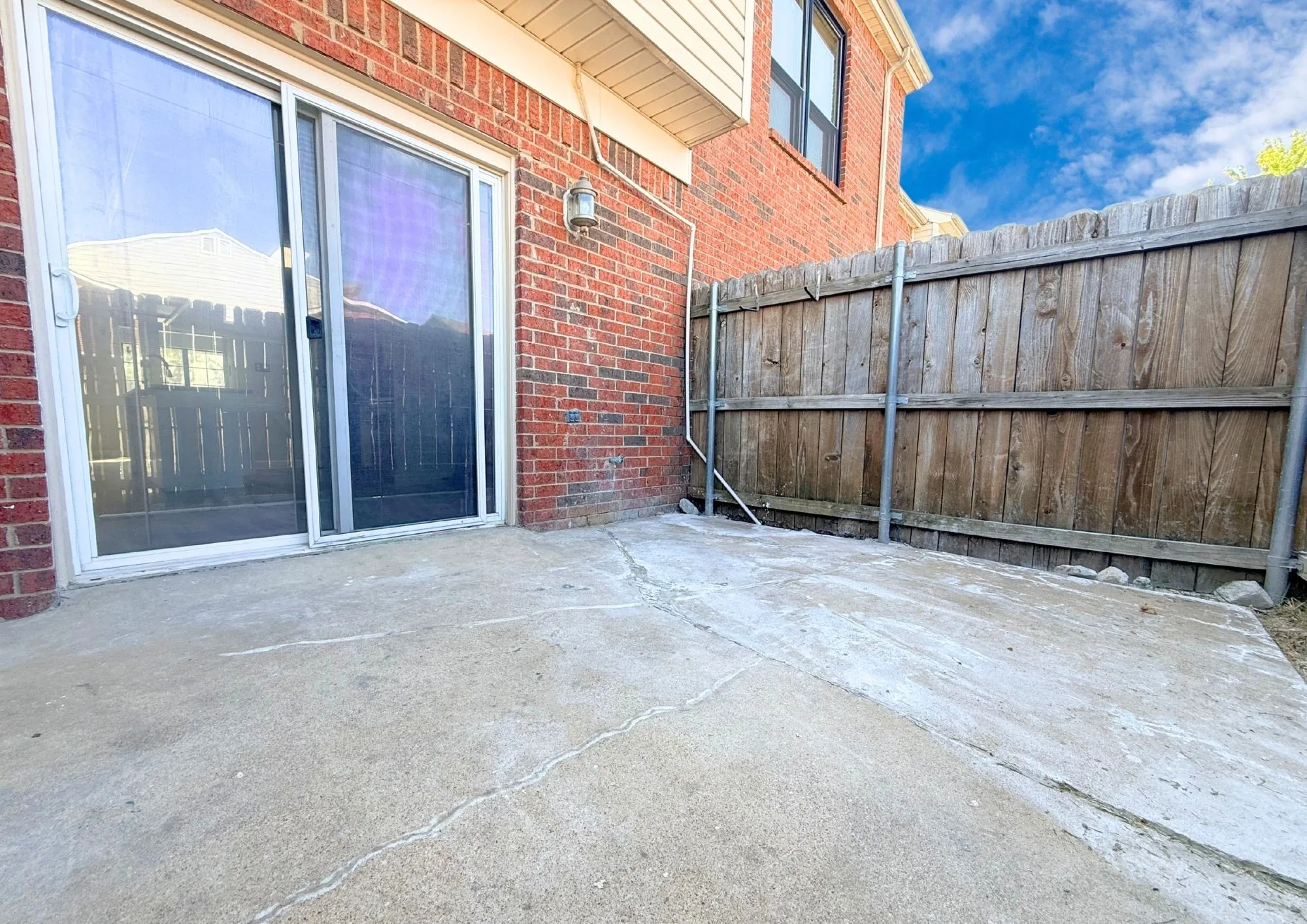 Townhouse For Rent in Dallas County , 234 Samuel Boulevard 4, Coppell, Texas 75019, 2 Bedroom, 3 Bathroom, Garage spaces, 1,254 Sqft, built in 1984, mls#21366706, Real Estate Agent in Coppell, Homes For Rent in Dallas county, Homes For Rent in Coppell, Realtor in Coppell Texas, Real Estate Brokerage Independent Realty Texas, Luminita Cordes Realtor