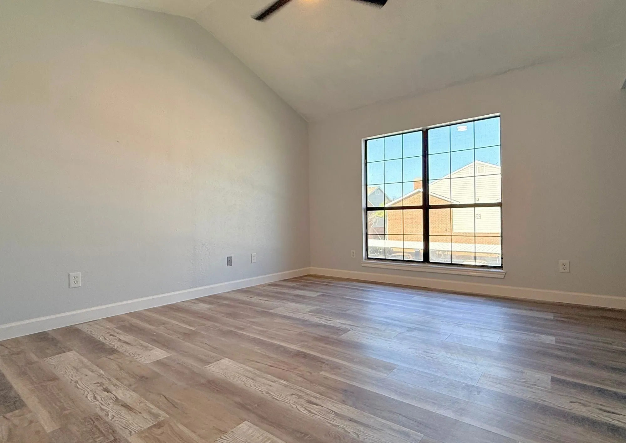 Townhouse For Rent in Dallas County , 234 Samuel Boulevard 4, Coppell, Texas 75019, 2 Bedroom, 3 Bathroom, Garage spaces, 1,254 Sqft, built in 1984, mls#21366706, Real Estate Agent in Coppell, Homes For Rent in Dallas county, Homes For Rent in Coppell, Realtor in Coppell Texas, Real Estate Brokerage Independent Realty Texas, Luminita Cordes Realtor