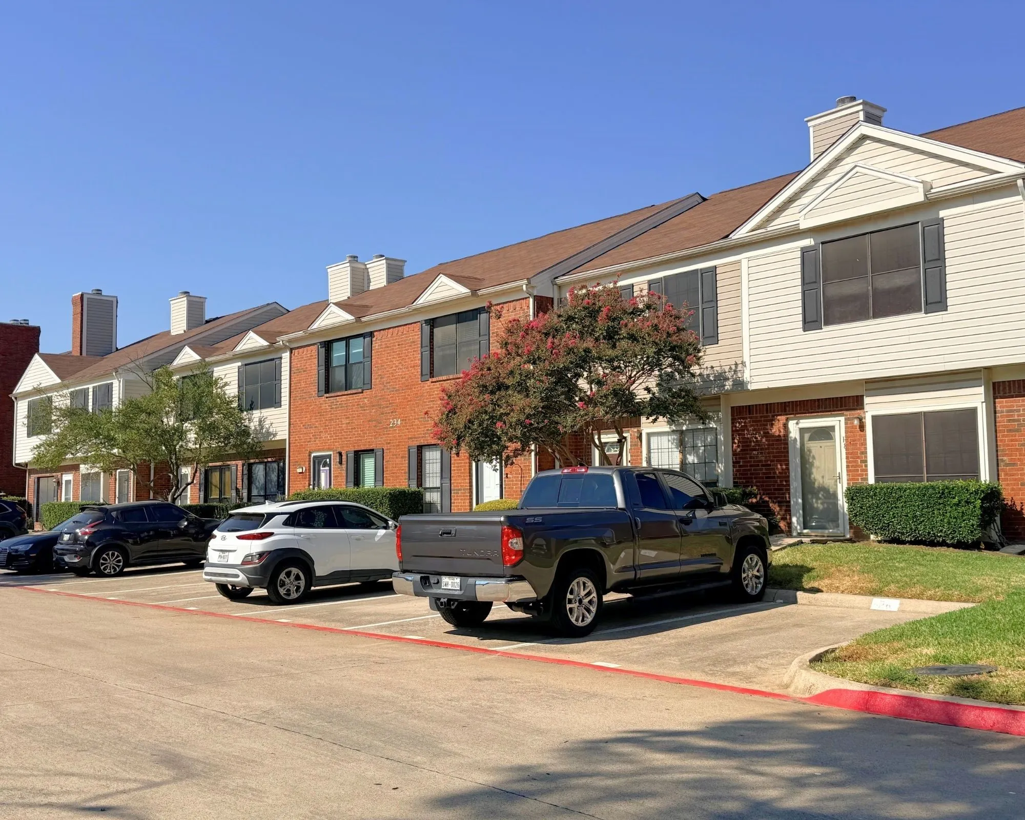 Townhouse For Rent in Dallas County , 234 Samuel Boulevard 4, Coppell, Texas 75019, 2 Bedroom, 3 Bathroom, Garage spaces, 1,254 Sqft, built in 1984, mls#21366706, Real Estate Agent in Coppell, Homes For Rent in Dallas county, Homes For Rent in Coppell, Realtor in Coppell Texas, Real Estate Brokerage Independent Realty Texas, Luminita Cordes Realtor