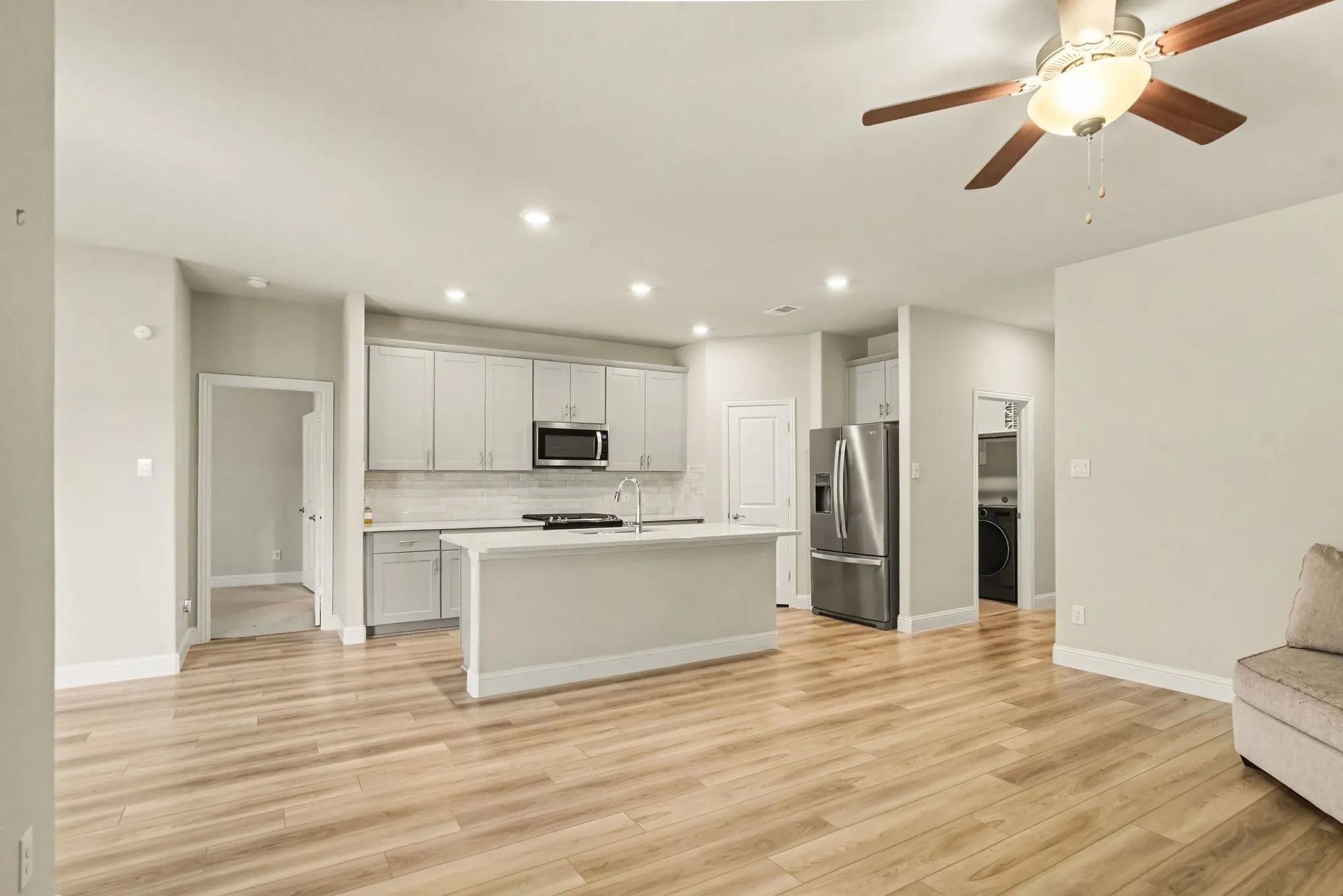 Single Family Residence For Sale in Kaufman County , 1421 Rolling Fox Drive, Forney, Texas 75126, 4 Bedroom, 2 Bathroom, 2 Garage spaces, 1,731 Sqft, built in 2022, mls#21364292, Real Estate Agent in Forney, Homes For Sale in Kaufman county, Homes For Sale in Forney, Realtor in Forney Texas, Real Estate Brokerage Independent Realty Texas, Luminita Cordes Realtor