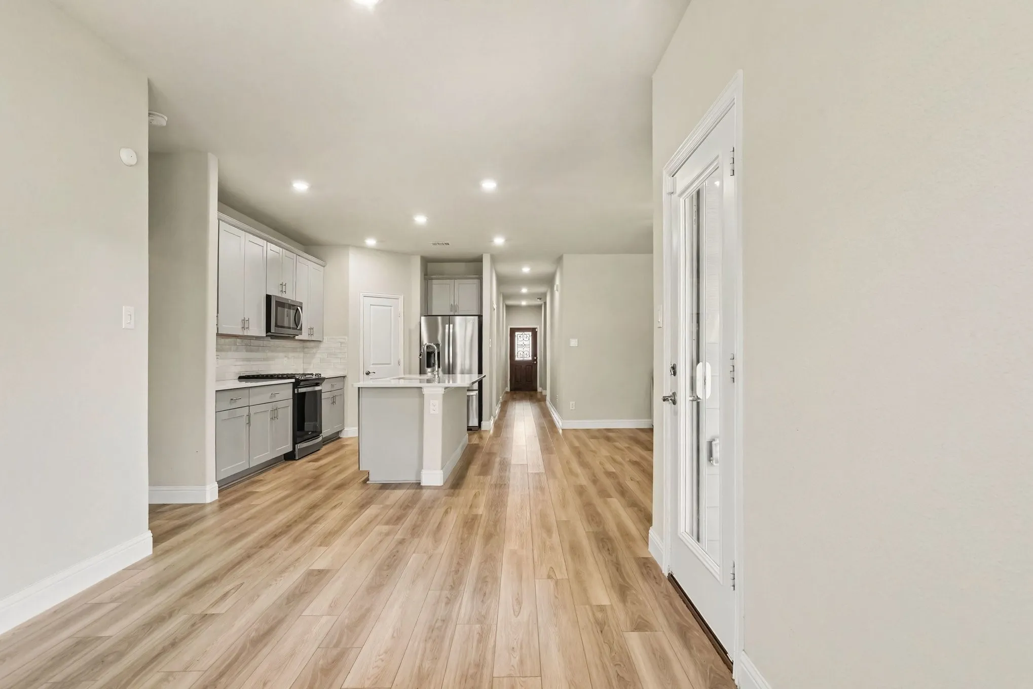 Single Family Residence For Sale in Kaufman County , 1421 Rolling Fox Drive, Forney, Texas 75126, 4 Bedroom, 2 Bathroom, 2 Garage spaces, 1,731 Sqft, built in 2022, mls#21364292, Real Estate Agent in Forney, Homes For Sale in Kaufman county, Homes For Sale in Forney, Realtor in Forney Texas, Real Estate Brokerage Independent Realty Texas, Luminita Cordes Realtor