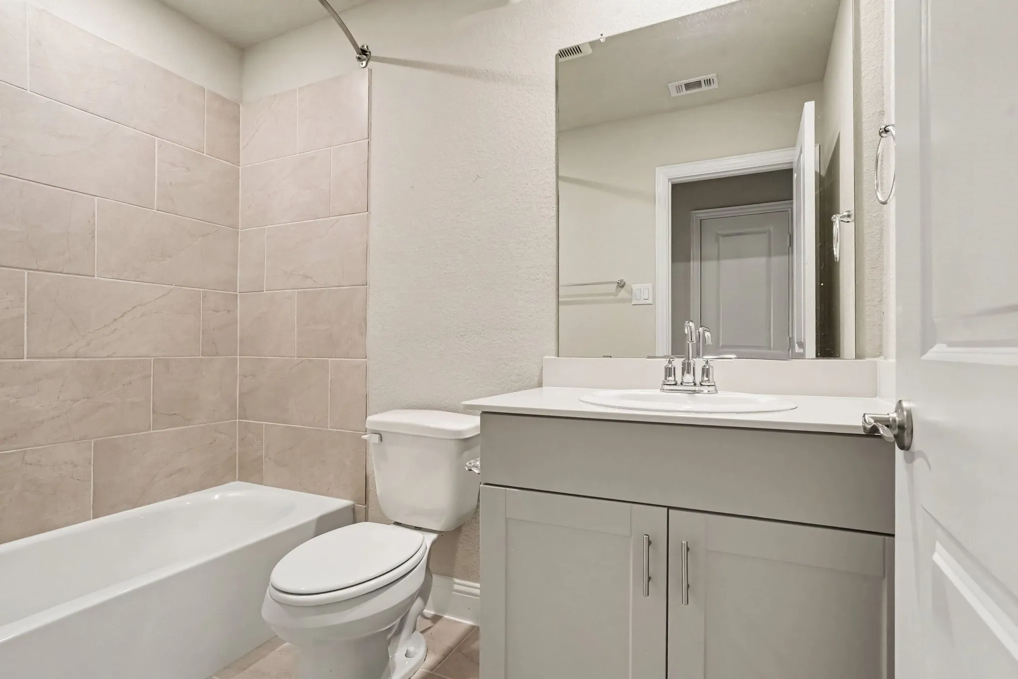 Single Family Residence For Sale in Kaufman County , 1421 Rolling Fox Drive, Forney, Texas 75126, 4 Bedroom, 2 Bathroom, 2 Garage spaces, 1,731 Sqft, built in 2022, mls#21364292, Real Estate Agent in Forney, Homes For Sale in Kaufman county, Homes For Sale in Forney, Realtor in Forney Texas, Real Estate Brokerage Independent Realty Texas, Luminita Cordes Realtor