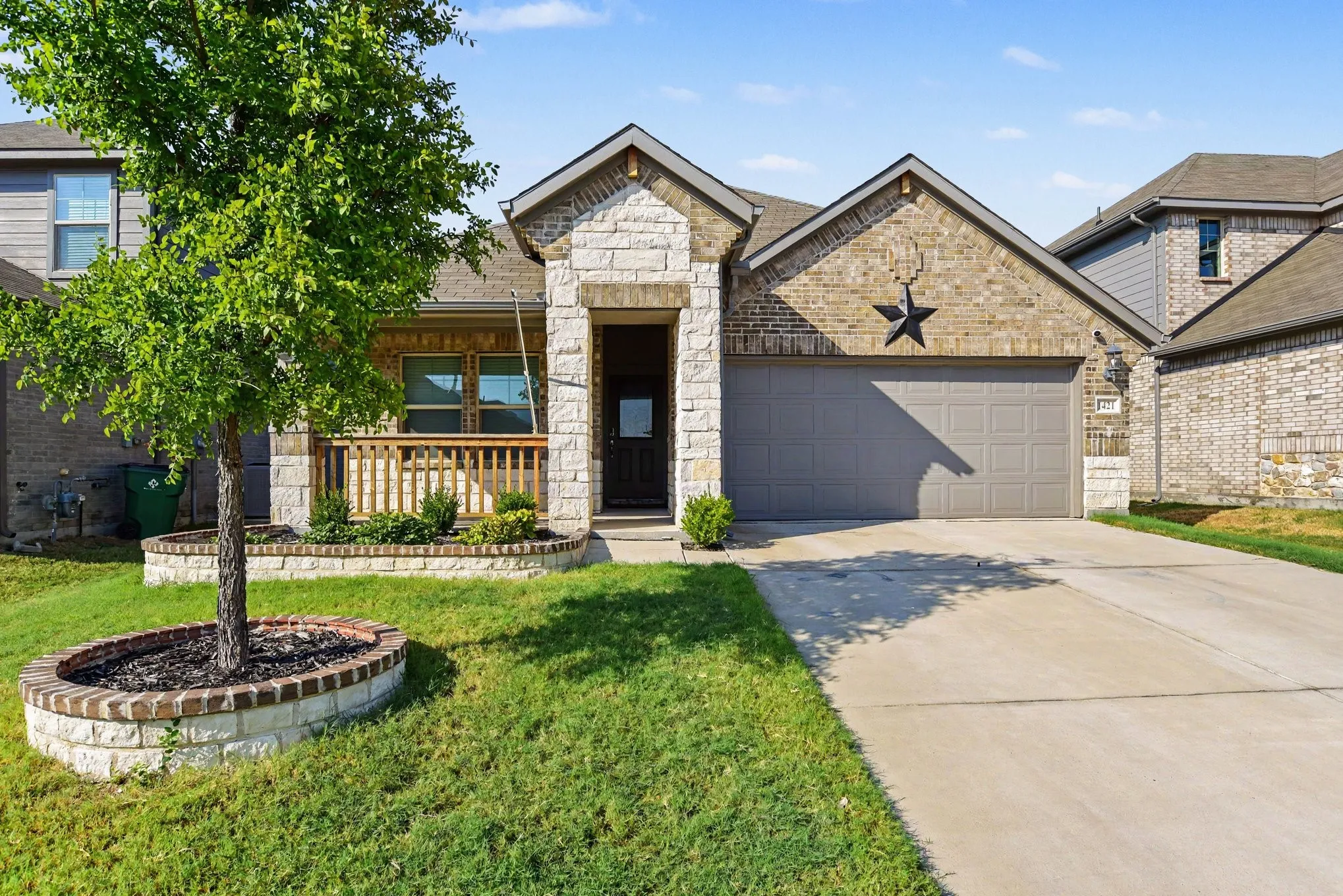 Single Family Residence For Sale in Kaufman County , 1421 Rolling Fox Drive, Forney, Texas 75126, 4 Bedroom, 2 Bathroom, 2 Garage spaces, 1,731 Sqft, built in 2022, mls#21364292, Real Estate Agent in Forney, Homes For Sale in Kaufman county, Homes For Sale in Forney, Realtor in Forney Texas, Real Estate Brokerage Independent Realty Texas, Luminita Cordes Realtor