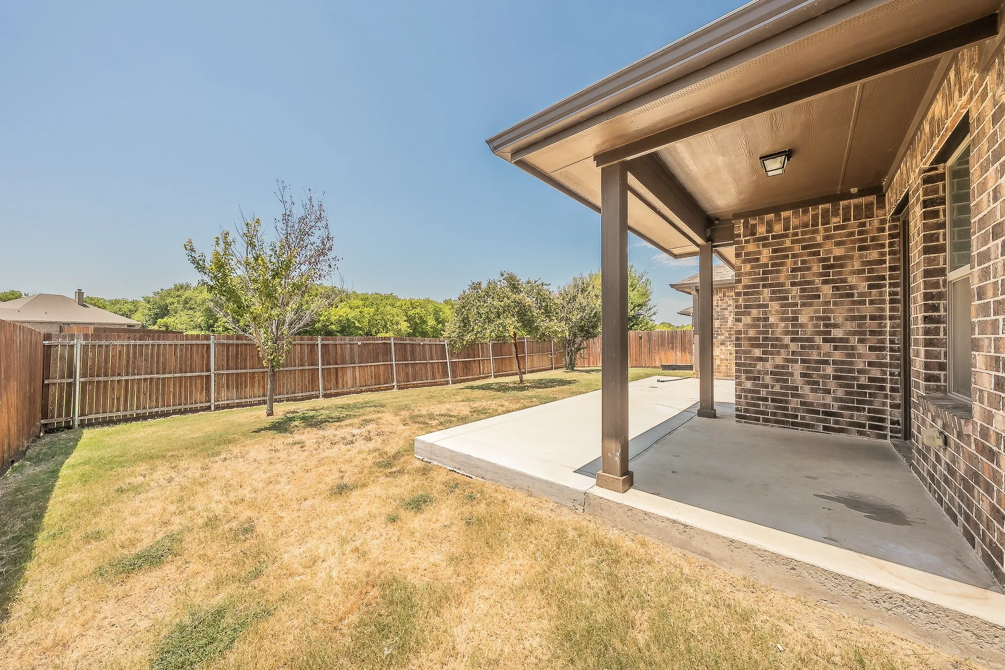 Single Family Residence For Rent in Tarrant County , 5905 Scottsdale Lane, Fort Worth, Texas 76179, 3 Bedroom, 2 Bathroom, 2 Garage spaces, 1,735 Sqft, built in 2018, mls#21366378, Real Estate Agent in Fort Worth, Homes For Rent in Tarrant county, Homes For Rent in Fort Worth, Realtor in Fort Worth Texas, Real Estate Brokerage Independent Realty Texas, Luminita Cordes Realtor