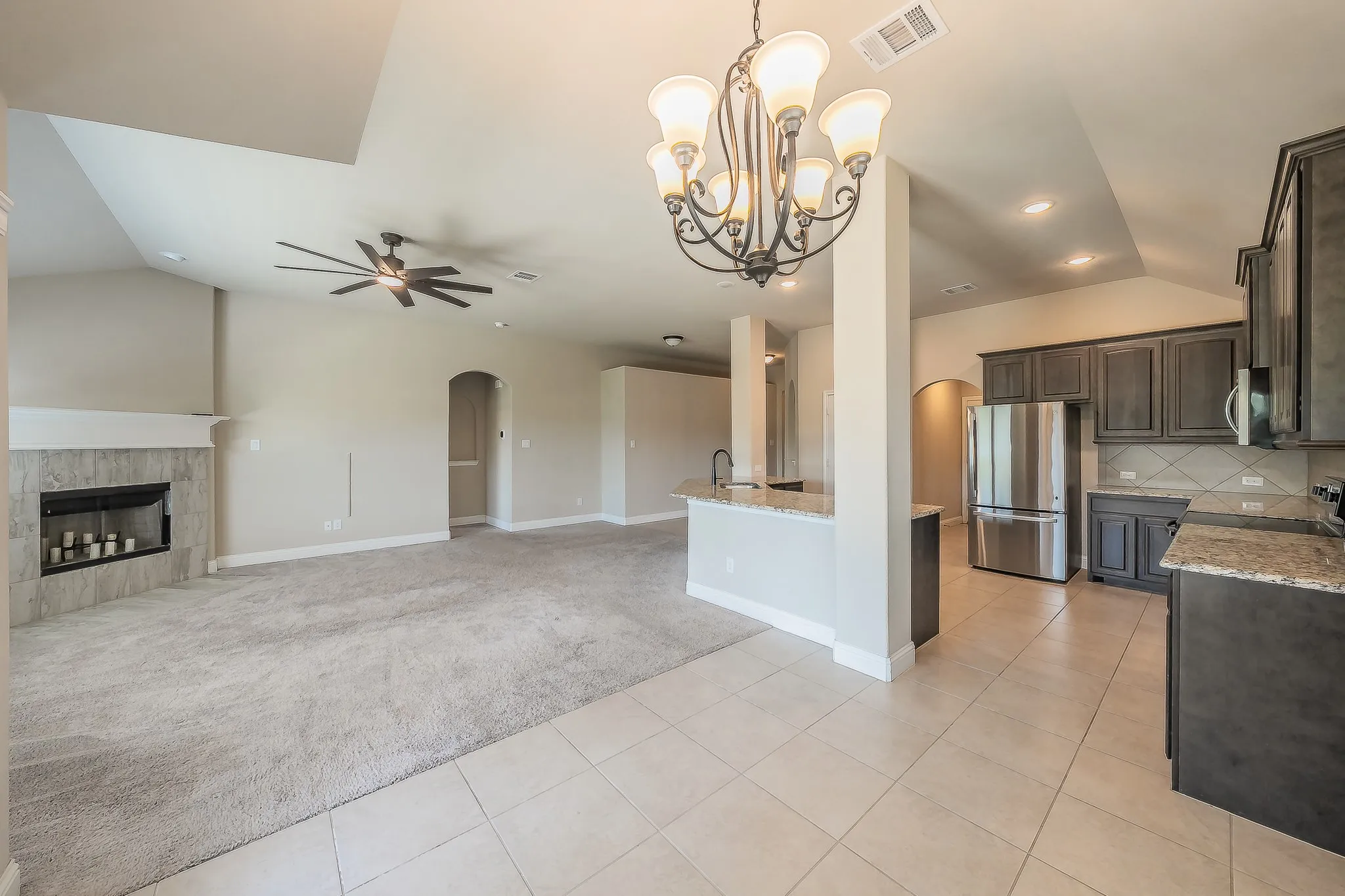 Single Family Residence For Rent in Tarrant County , 5905 Scottsdale Lane, Fort Worth, Texas 76179, 3 Bedroom, 2 Bathroom, 2 Garage spaces, 1,735 Sqft, built in 2018, mls#21366378, Real Estate Agent in Fort Worth, Homes For Rent in Tarrant county, Homes For Rent in Fort Worth, Realtor in Fort Worth Texas, Real Estate Brokerage Independent Realty Texas, Luminita Cordes Realtor