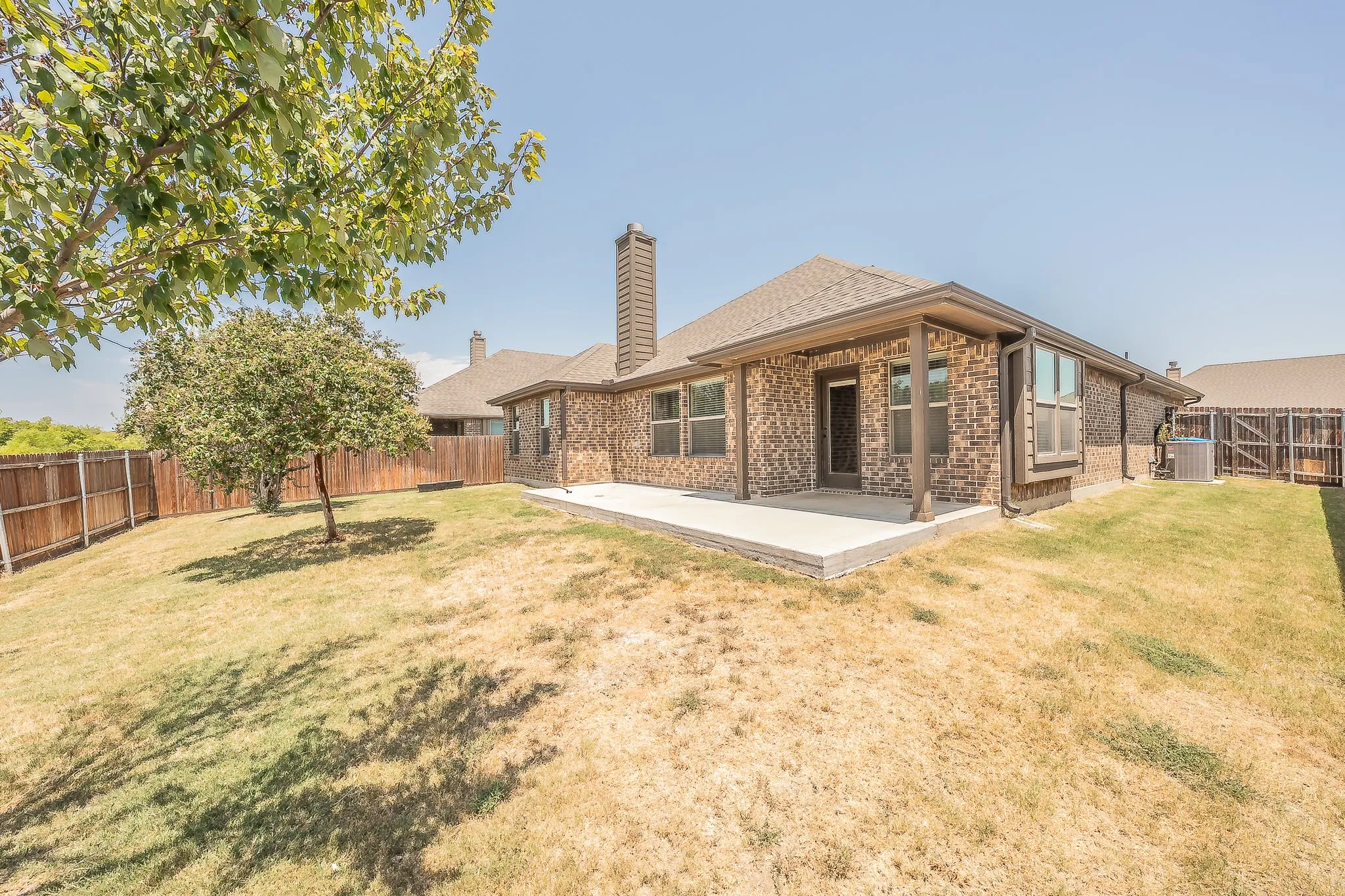 Single Family Residence For Rent in Tarrant County , 5905 Scottsdale Lane, Fort Worth, Texas 76179, 3 Bedroom, 2 Bathroom, 2 Garage spaces, 1,735 Sqft, built in 2018, mls#21366378, Real Estate Agent in Fort Worth, Homes For Rent in Tarrant county, Homes For Rent in Fort Worth, Realtor in Fort Worth Texas, Real Estate Brokerage Independent Realty Texas, Luminita Cordes Realtor
