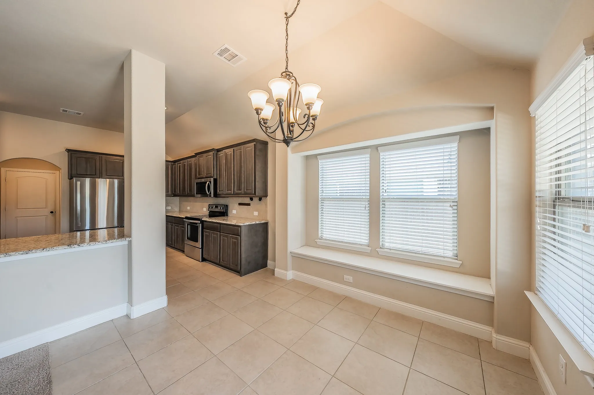 Single Family Residence For Rent in Tarrant County , 5905 Scottsdale Lane, Fort Worth, Texas 76179, 3 Bedroom, 2 Bathroom, 2 Garage spaces, 1,735 Sqft, built in 2018, mls#21366378, Real Estate Agent in Fort Worth, Homes For Rent in Tarrant county, Homes For Rent in Fort Worth, Realtor in Fort Worth Texas, Real Estate Brokerage Independent Realty Texas, Luminita Cordes Realtor