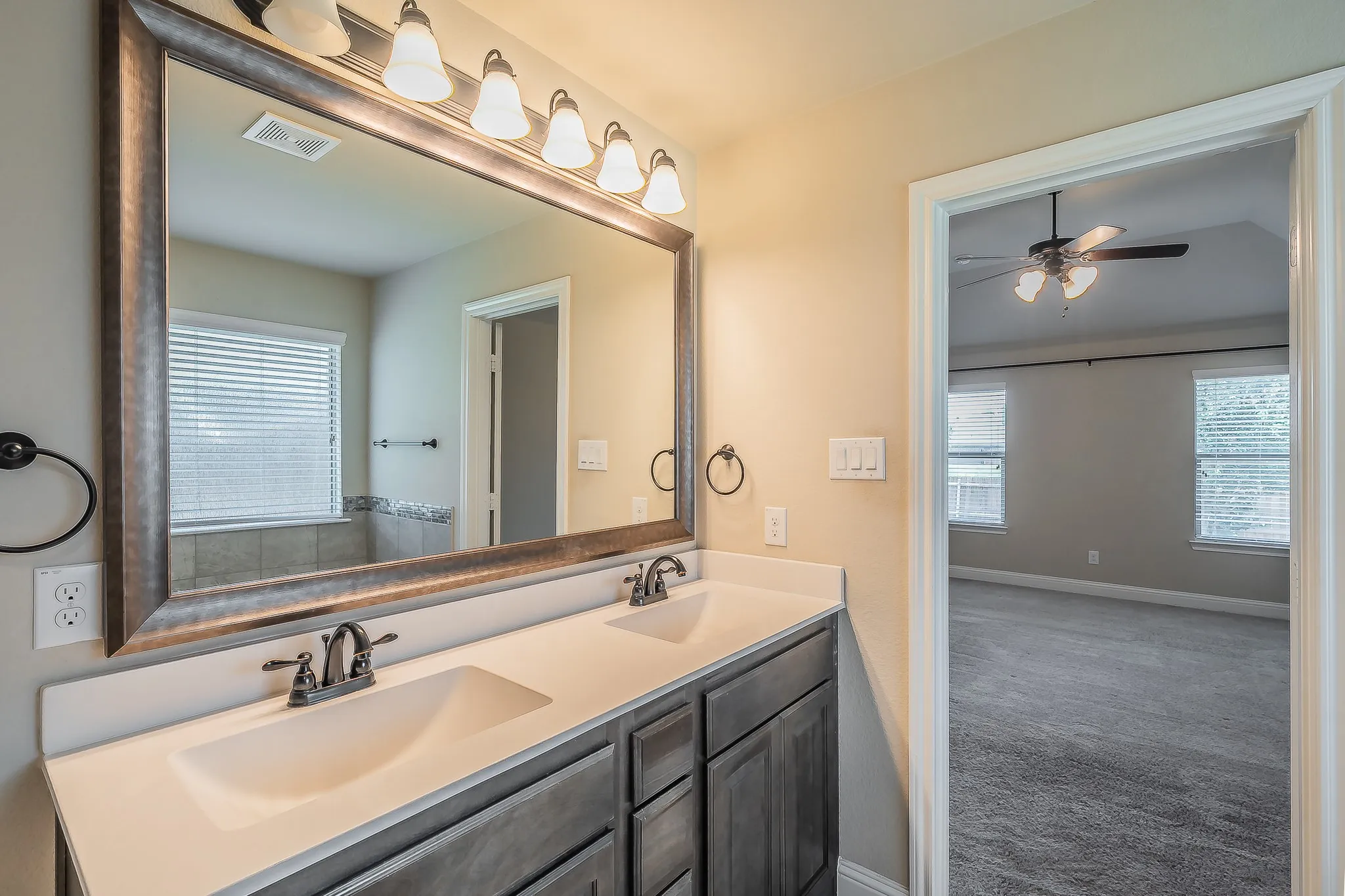 Single Family Residence For Rent in Tarrant County , 5905 Scottsdale Lane, Fort Worth, Texas 76179, 3 Bedroom, 2 Bathroom, 2 Garage spaces, 1,735 Sqft, built in 2018, mls#21366378, Real Estate Agent in Fort Worth, Homes For Rent in Tarrant county, Homes For Rent in Fort Worth, Realtor in Fort Worth Texas, Real Estate Brokerage Independent Realty Texas, Luminita Cordes Realtor