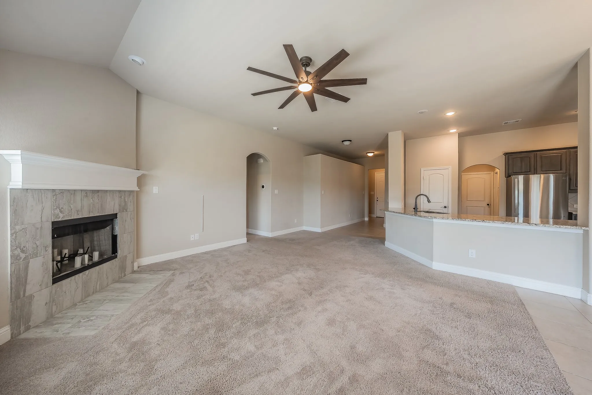 Single Family Residence For Rent in Tarrant County , 5905 Scottsdale Lane, Fort Worth, Texas 76179, 3 Bedroom, 2 Bathroom, 2 Garage spaces, 1,735 Sqft, built in 2018, mls#21366378, Real Estate Agent in Fort Worth, Homes For Rent in Tarrant county, Homes For Rent in Fort Worth, Realtor in Fort Worth Texas, Real Estate Brokerage Independent Realty Texas, Luminita Cordes Realtor