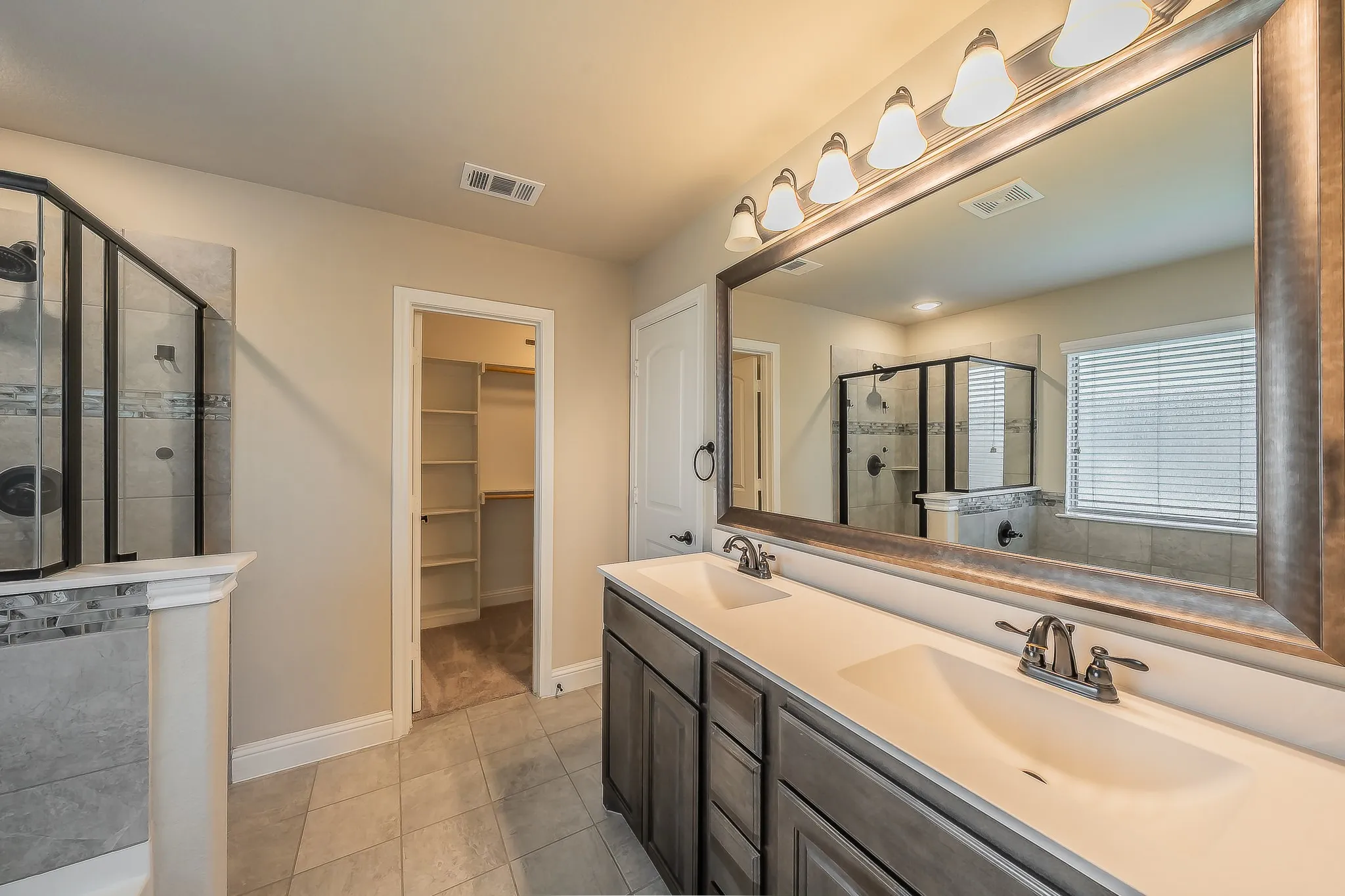 Single Family Residence For Rent in Tarrant County , 5905 Scottsdale Lane, Fort Worth, Texas 76179, 3 Bedroom, 2 Bathroom, 2 Garage spaces, 1,735 Sqft, built in 2018, mls#21366378, Real Estate Agent in Fort Worth, Homes For Rent in Tarrant county, Homes For Rent in Fort Worth, Realtor in Fort Worth Texas, Real Estate Brokerage Independent Realty Texas, Luminita Cordes Realtor