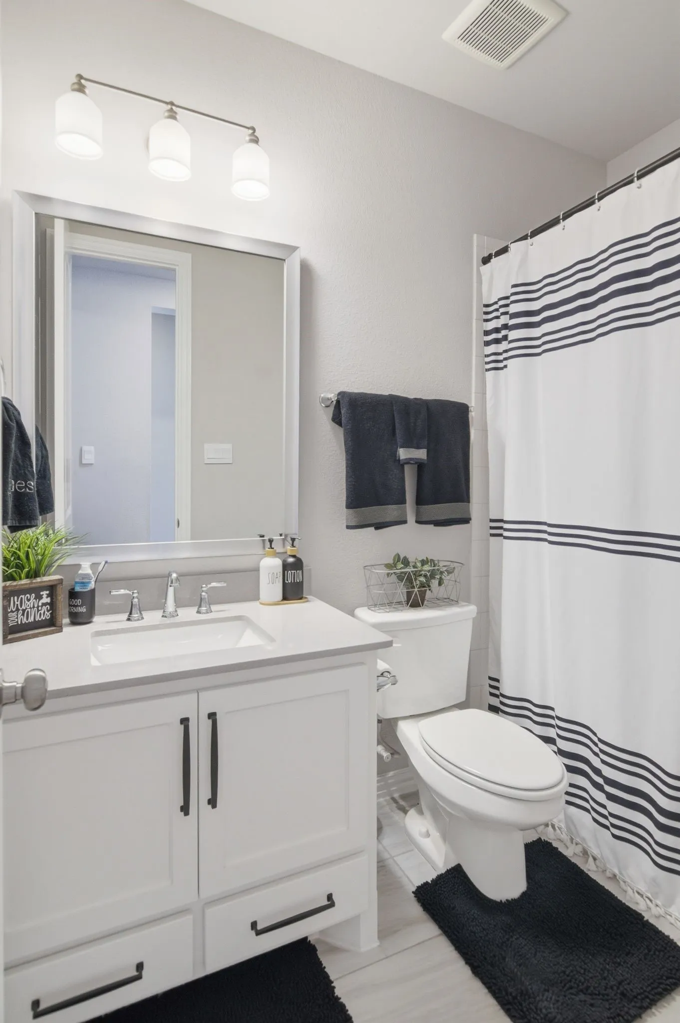 Single Family Residence For Rent in Tarrant County , 910 Winter Cherry Lane, Haslet, Texas 76052, 4 Bedroom, 3 Bathroom, 2 Garage spaces, 2,408 Sqft, built in 2023, mls#21366948, Real Estate Agent in Haslet, Homes For Rent in Tarrant county, Homes For Rent in Haslet, Realtor in Haslet Texas, Real Estate Brokerage Independent Realty Texas, Luminita Cordes Realtor