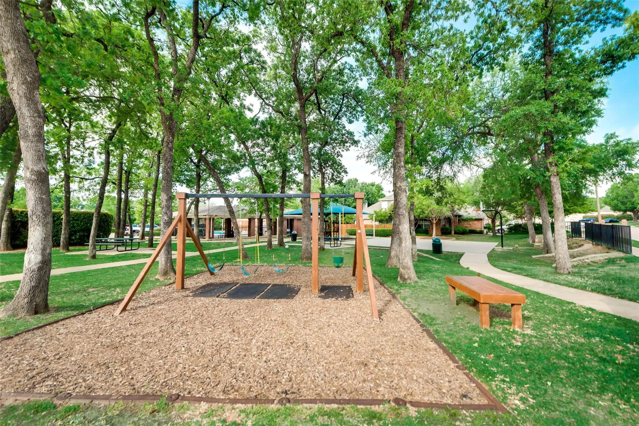 Single Family Residence For Rent in Denton County , 3708 Villanova Drive, Denton, Texas 76210, 3 Bedroom, 2 Bathroom, 2 Garage spaces, 1,803 Sqft, built in 2002, mls#21366937, Real Estate Agent in Denton, Homes For Rent in Denton county, Homes For Rent in Denton, Realtor in Denton Texas, Real Estate Brokerage Independent Realty Texas, Luminita Cordes Realtor