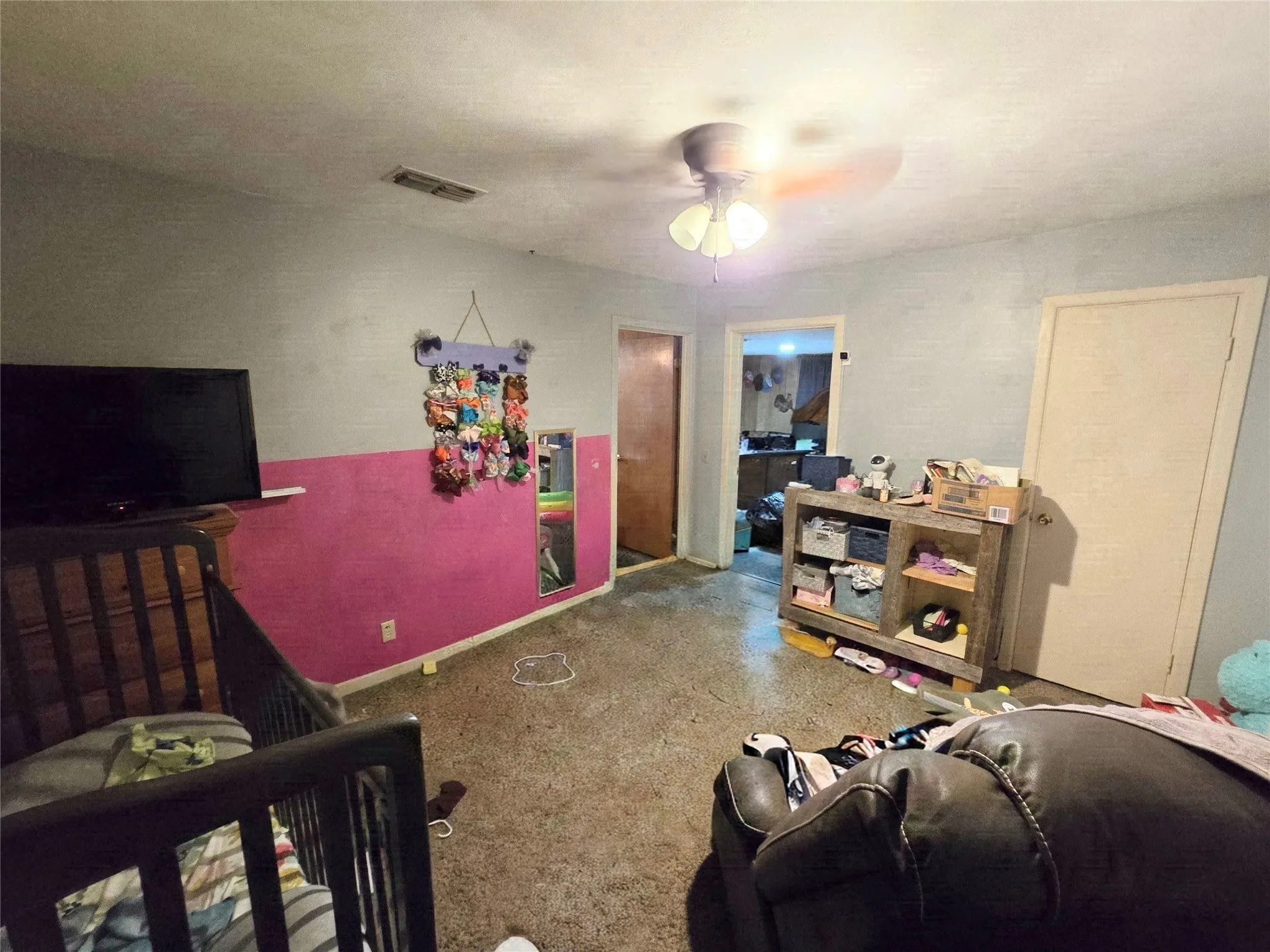 Single Family Residence For Sale in Montague County , 309 Decatur Street, Bowie, Texas 76230, 3 Bedroom, 2 Bathroom, Garage spaces, 1,688 Sqft, built in 1944, mls#21366015, Real Estate Agent in Bowie, Homes For Sale in Montague county, Homes For Sale in Bowie, Realtor in Bowie Texas, Real Estate Brokerage Independent Realty Texas, Luminita Cordes Realtor