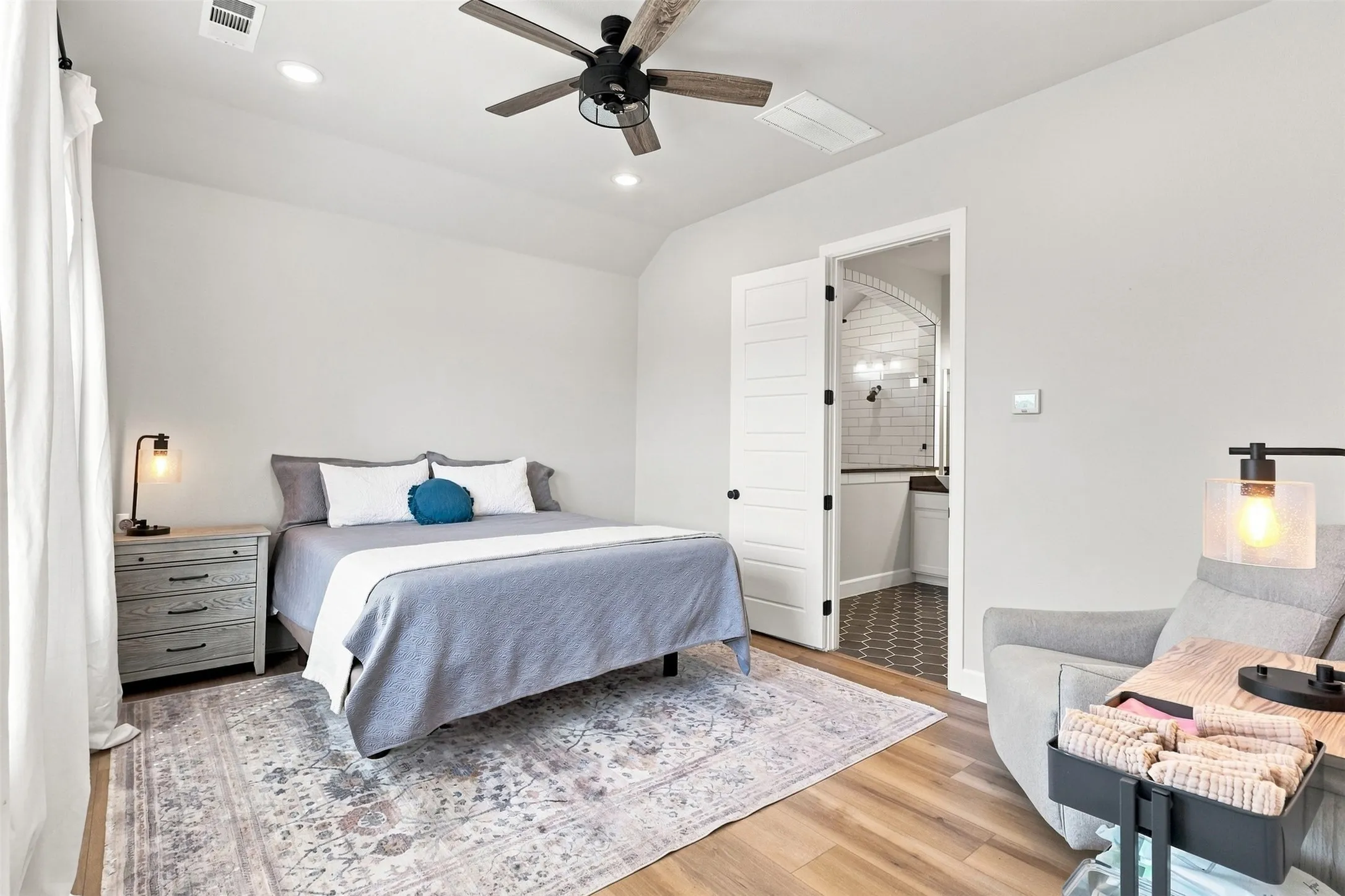 Single Family Residence For Sale in Denton County , 1612 Ranger Road, Aubrey, Texas 76227, 4 Bedroom, 3 Bathroom, 2 Garage spaces, 2,251 Sqft, built in 2019, mls#21362532, Real Estate Agent in Aubrey, Homes For Sale in Denton county, Homes For Sale in Aubrey, Realtor in Aubrey Texas, Real Estate Brokerage Independent Realty Texas, Luminita Cordes Realtor