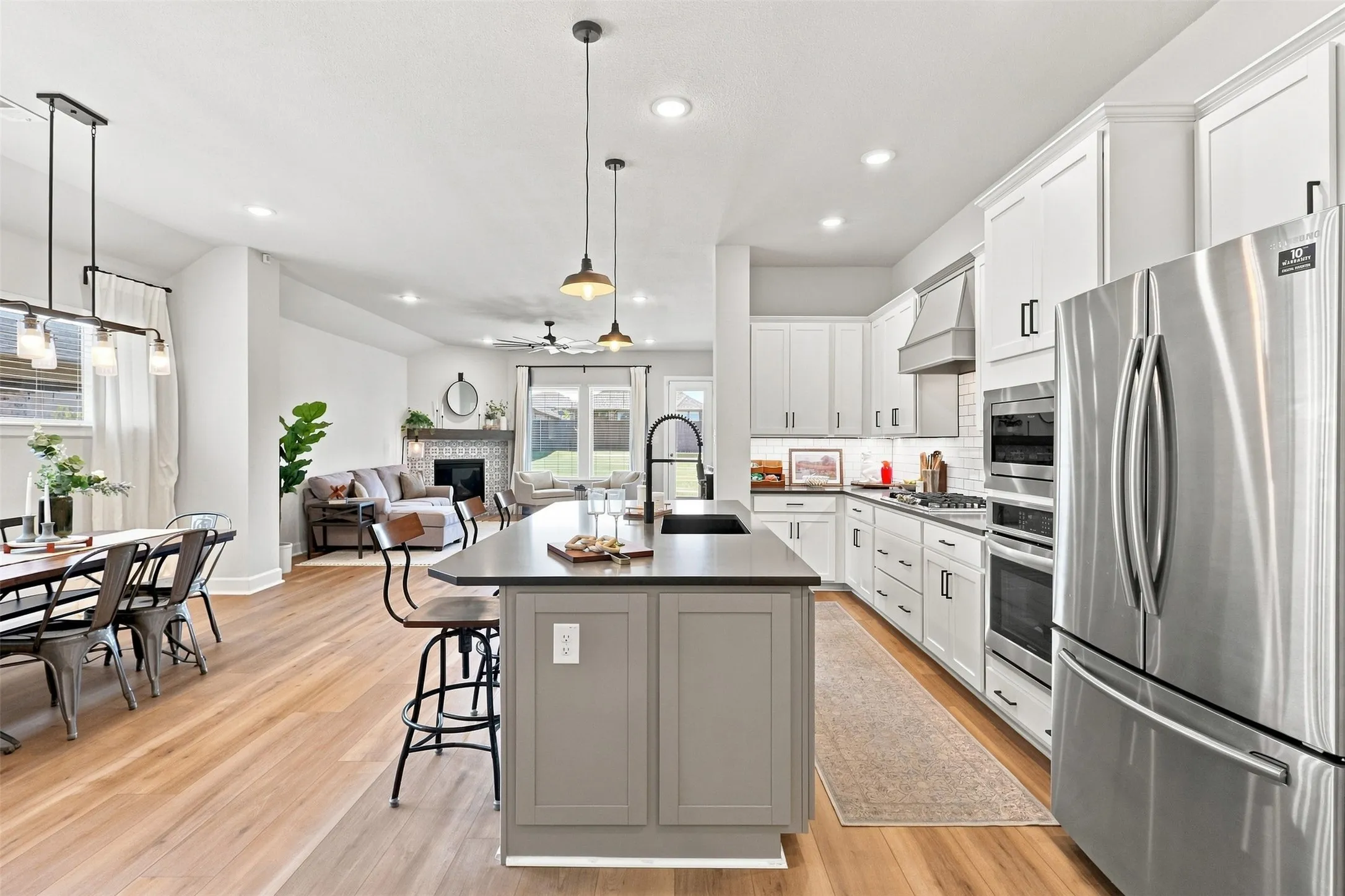 Single Family Residence For Sale in Denton County , 1612 Ranger Road, Aubrey, Texas 76227, 4 Bedroom, 3 Bathroom, 2 Garage spaces, 2,251 Sqft, built in 2019, mls#21362532, Real Estate Agent in Aubrey, Homes For Sale in Denton county, Homes For Sale in Aubrey, Realtor in Aubrey Texas, Real Estate Brokerage Independent Realty Texas, Luminita Cordes Realtor