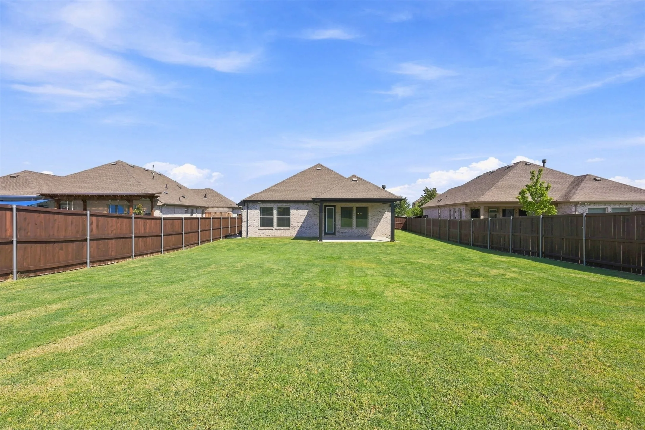 Single Family Residence For Sale in Denton County , 1612 Ranger Road, Aubrey, Texas 76227, 4 Bedroom, 3 Bathroom, 2 Garage spaces, 2,251 Sqft, built in 2019, mls#21362532, Real Estate Agent in Aubrey, Homes For Sale in Denton county, Homes For Sale in Aubrey, Realtor in Aubrey Texas, Real Estate Brokerage Independent Realty Texas, Luminita Cordes Realtor