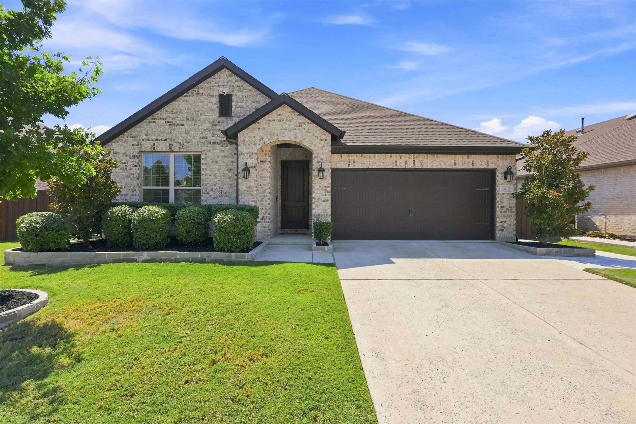 Single Family Residence For Sale in Denton County , 1612 Ranger Road, Aubrey, Texas 76227, 4 Bedroom, 3 Bathroom, 2 Garage spaces, 2,251 Sqft, built in 2019, mls#21362532, Real Estate Agent in Aubrey, Homes For Sale in Denton county, Homes For Sale in Aubrey, Realtor in Aubrey Texas, Real Estate Brokerage Independent Realty Texas, Luminita Cordes Realtor