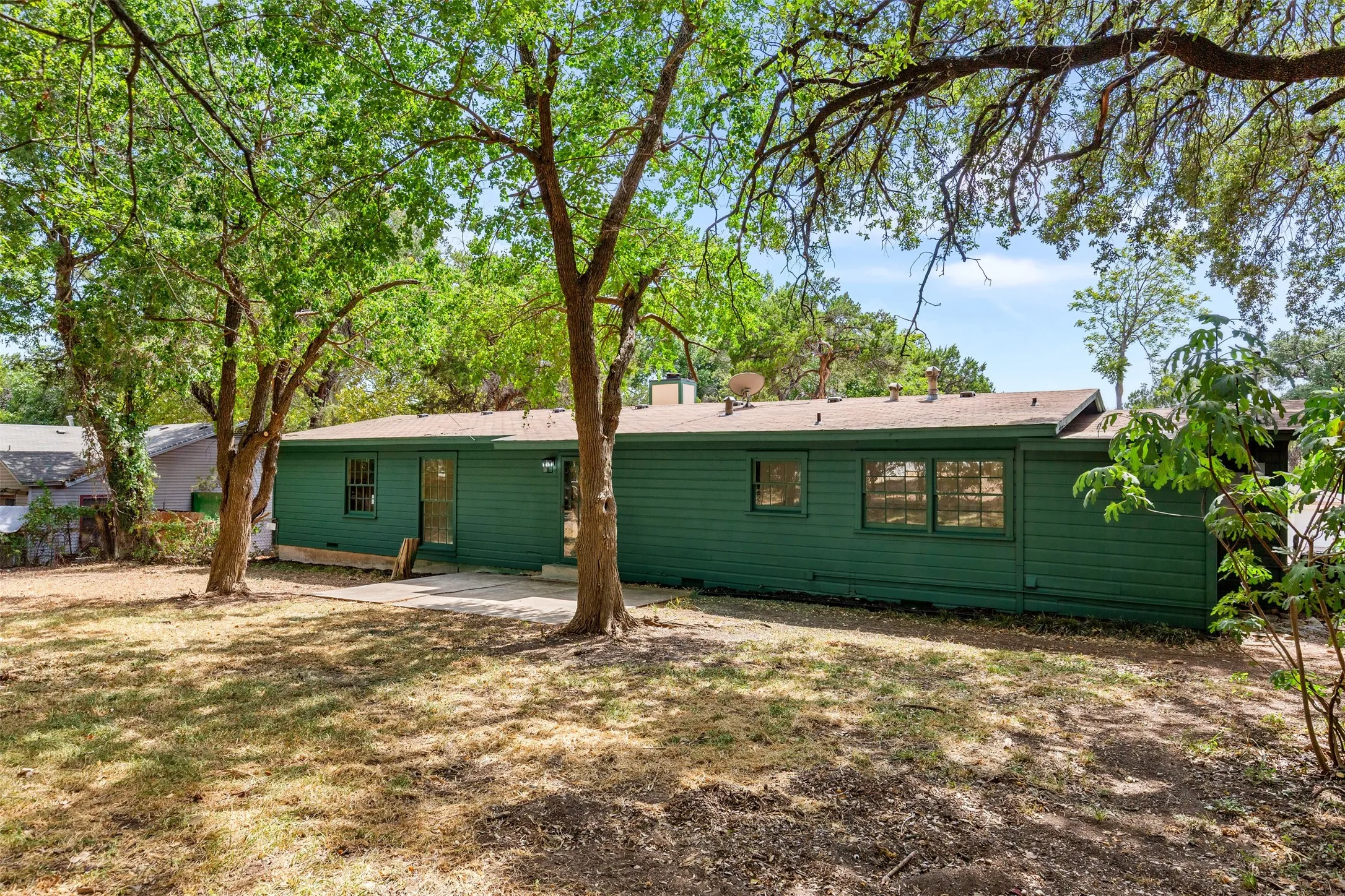 Single Family Residence For Sale in Mc Lennan County , 4601 Robinwood Drive, Waco, Texas 76708, 3 Bedroom, 2 Bathroom, 2 Garage spaces, 1,553 Sqft, built in 1954, mls#21366942, Real Estate Agent in Waco, Homes For Sale in Mc Lennan county, Homes For Sale in Waco, Realtor in Waco Texas, Real Estate Brokerage Independent Realty Texas, Luminita Cordes Realtor