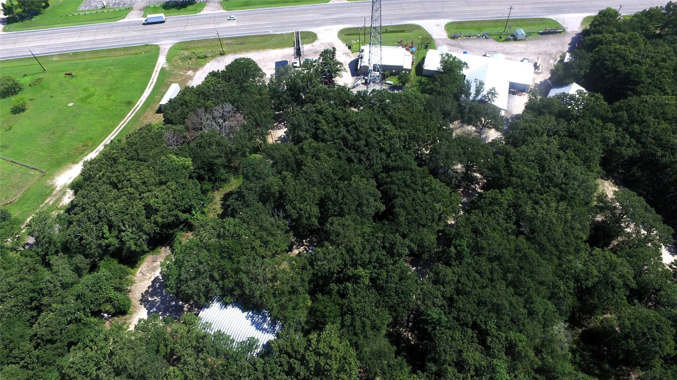 Warehouse For Rent in Hunt County , 4757 Tx-276, Union Valley, Texas 75189, 0, 0, Garage spaces, 0 Sqft, built in 1980, mls#21366953, Real Estate Agent in Union Valley, Homes For Rent in Hunt county, Homes For Rent in Union Valley, Realtor in Union Valley Texas, Real Estate Brokerage Independent Realty Texas, Luminita Cordes Realtor