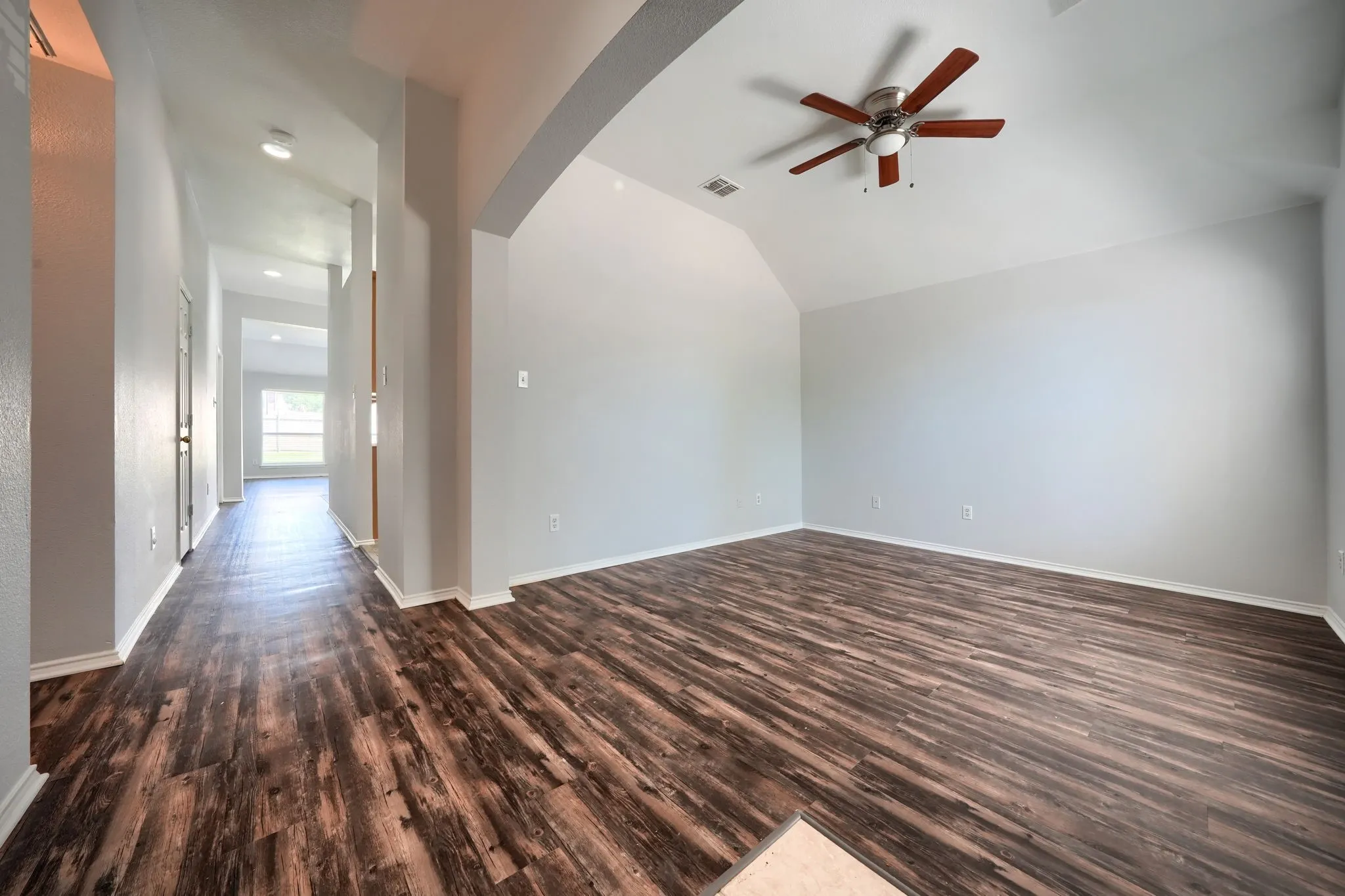 Single Family Residence For Rent in Collin County , 1305 Heather Brook Drive, Allen, Texas 75002, 3 Bedroom, 2 Bathroom, 2 Garage spaces, 1,817 Sqft, built in 2001, mls#21365121, Real Estate Agent in Allen, Homes For Rent in Collin county, Homes For Rent in Allen, Realtor in Allen Texas, Real Estate Brokerage Independent Realty Texas, Luminita Cordes Realtor