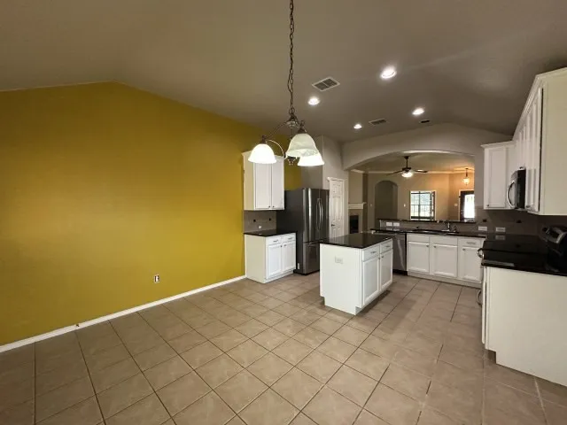 Single Family Residence For Sale in Kaufman County , 2020 Childress Drive, Forney, Texas 75126, 3 Bedroom, 2 Bathroom, 2 Garage spaces, 1,954 Sqft, built in 2007, mls#21366950, Real Estate Agent in Forney, Homes For Sale in Kaufman county, Homes For Sale in Forney, Realtor in Forney Texas, Real Estate Brokerage Independent Realty Texas, Luminita Cordes Realtor